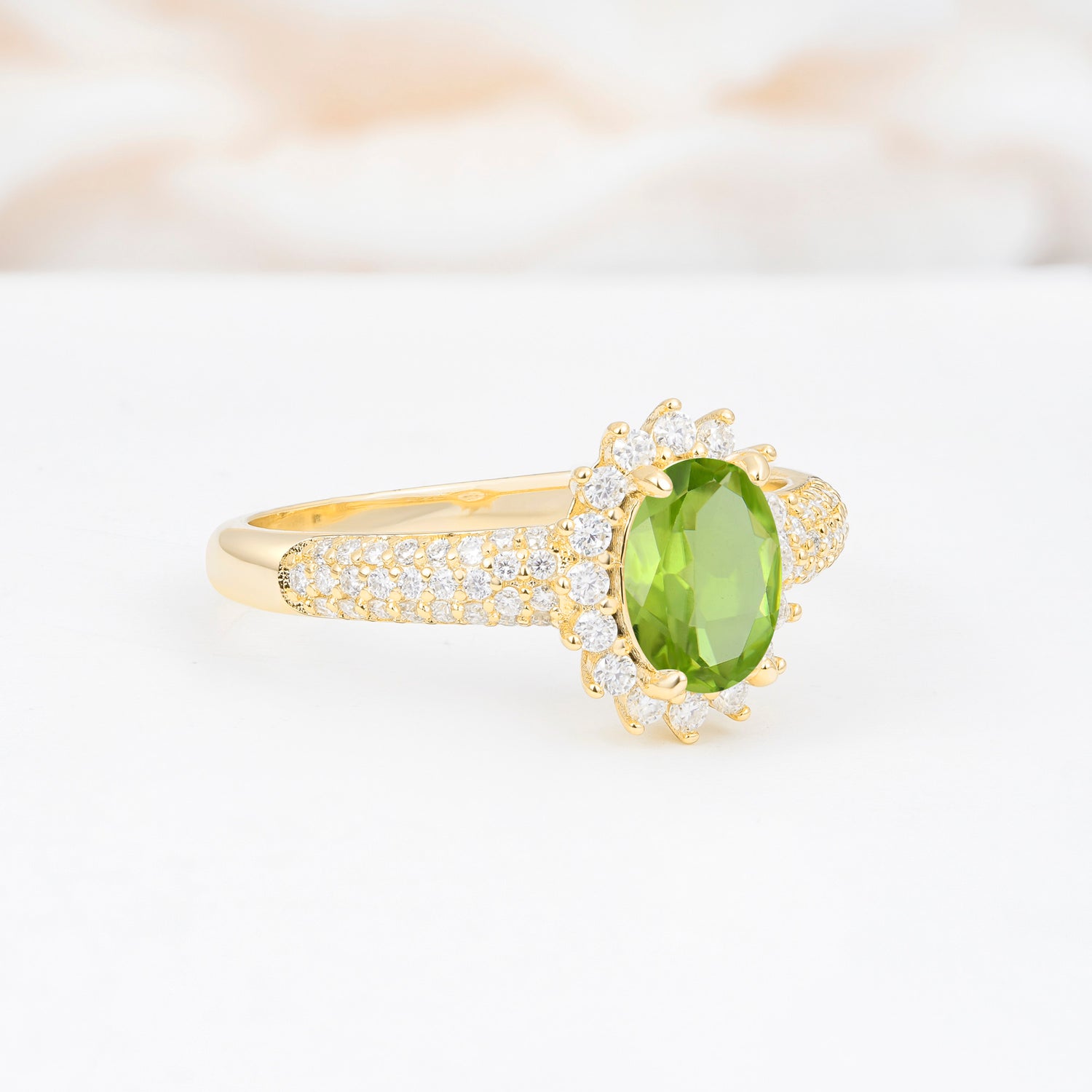 ML07032 Peridot Ring - White-Gold