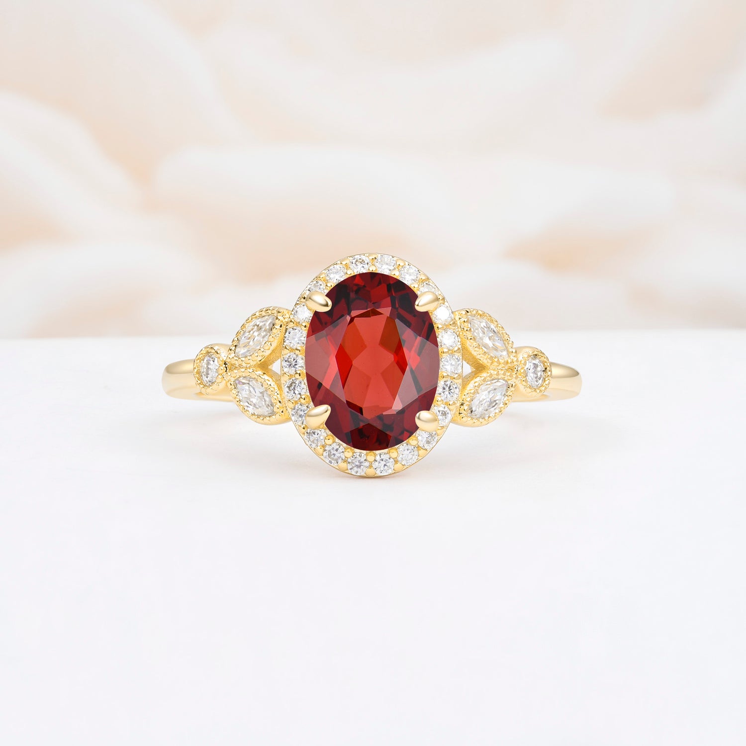 ML07033 Garnet Ring - Yellow-Gold