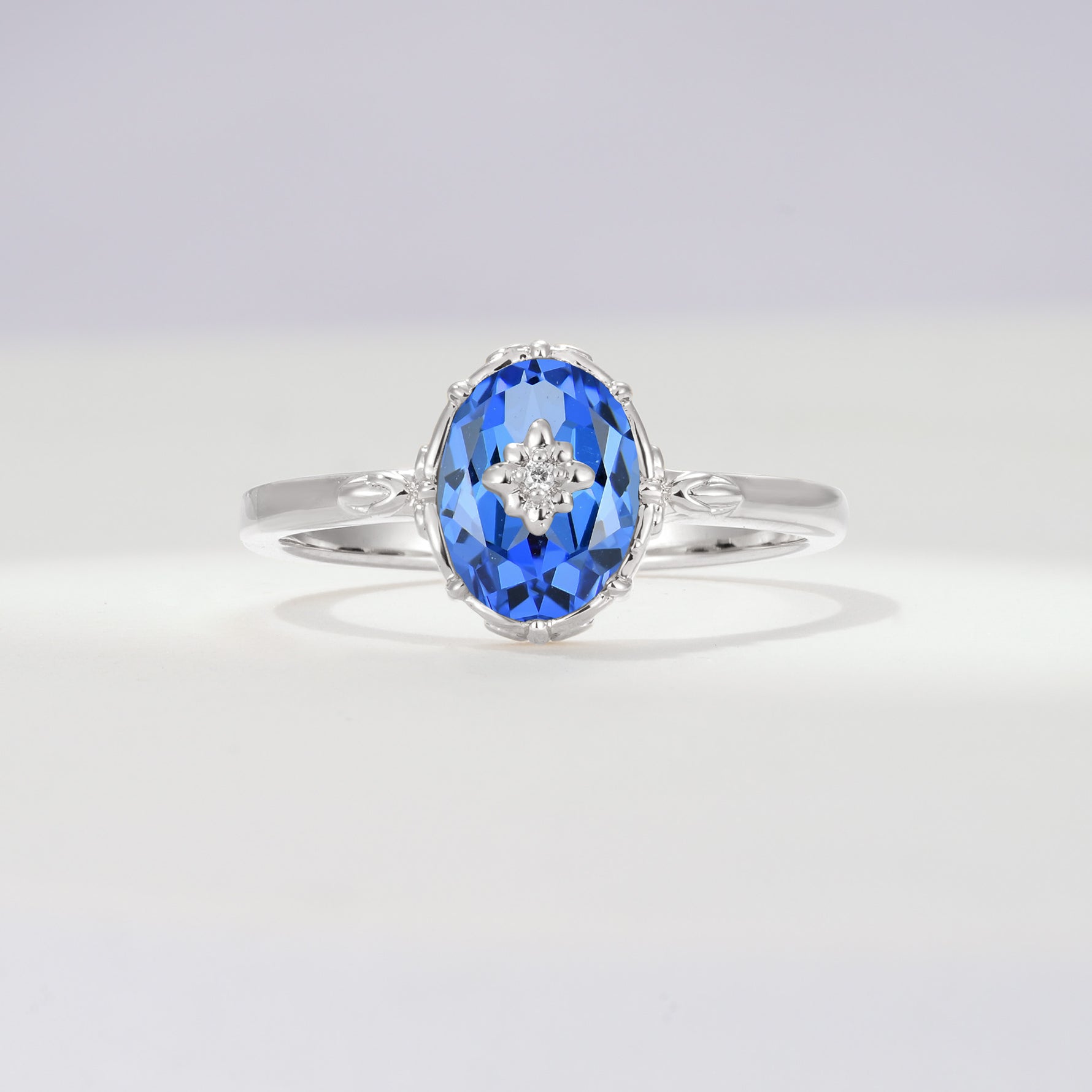 ML07036 Sapphire Ring - Additional view