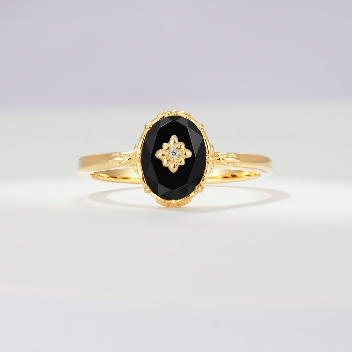 ML07036 Black Onyx Ring - Yellow-Gold
