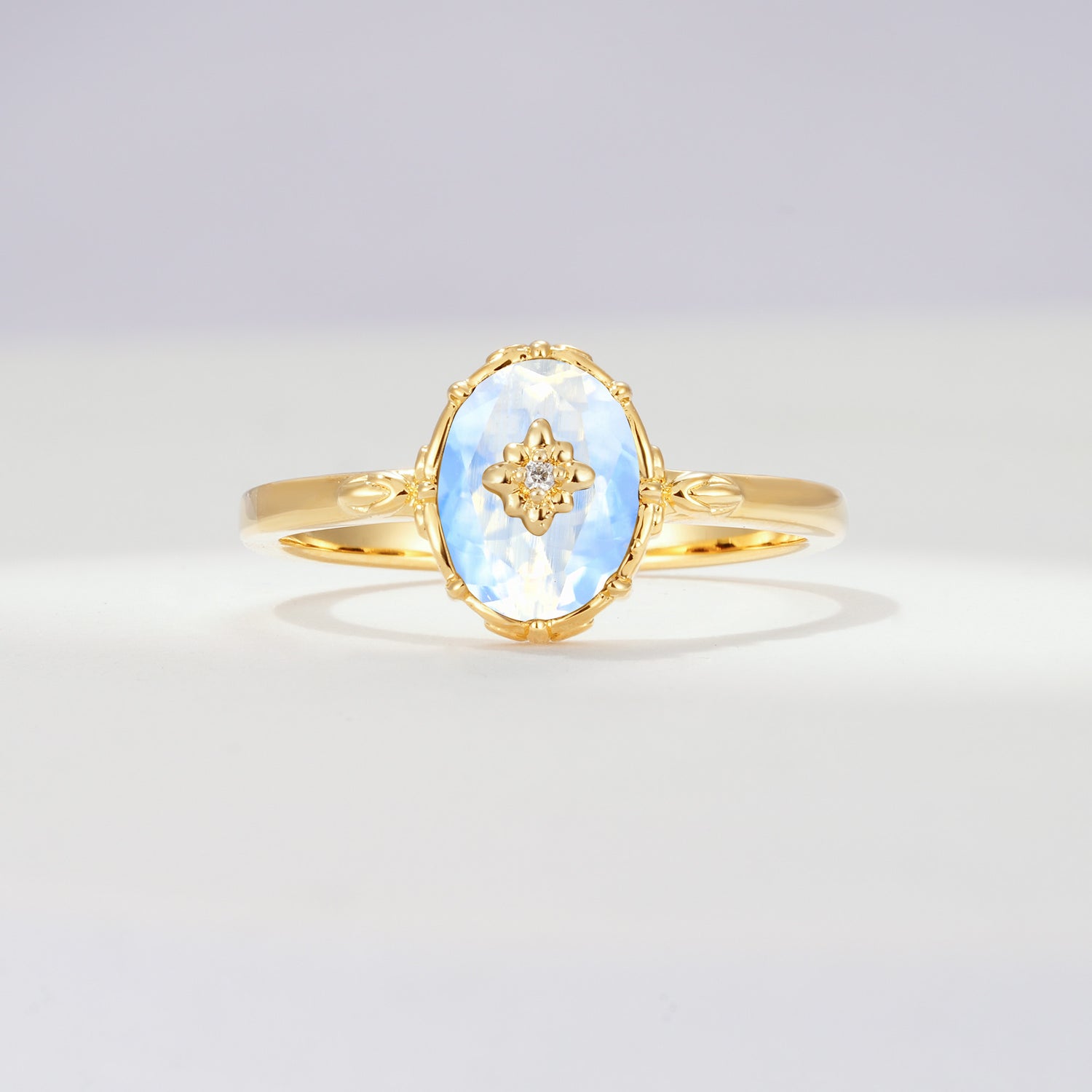 ML07036 Moonstone Ring - Yellow-Gold