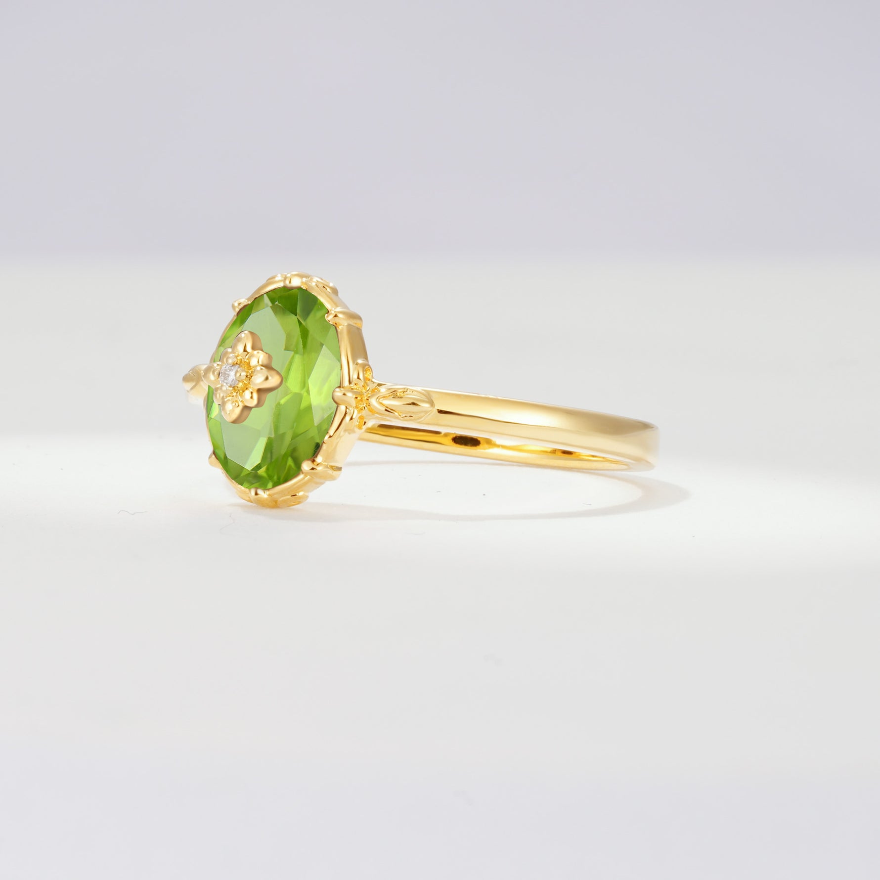 ML07036 Peridot Ring - Rose-Gold