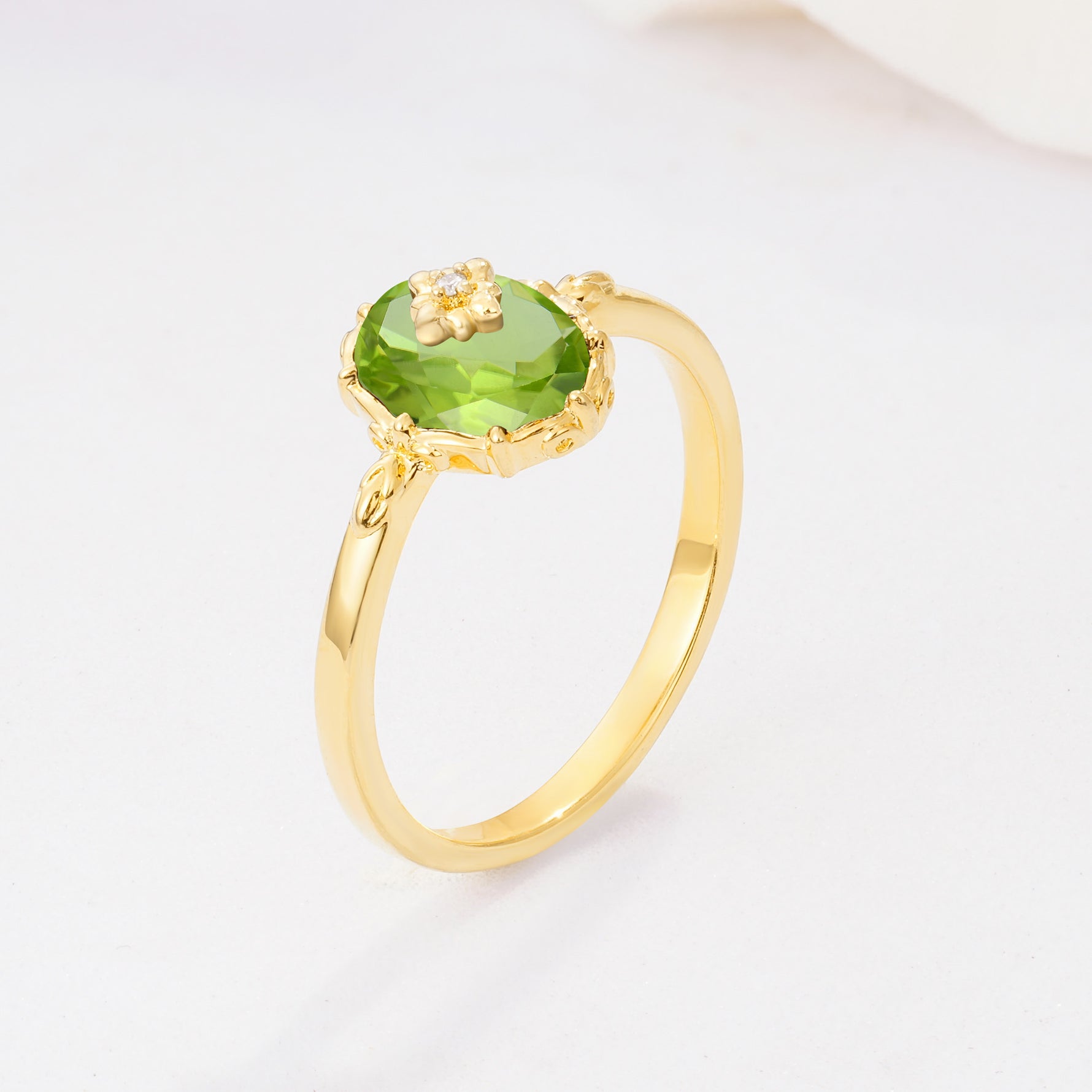 ML07036 Peridot Ring - White-Gold