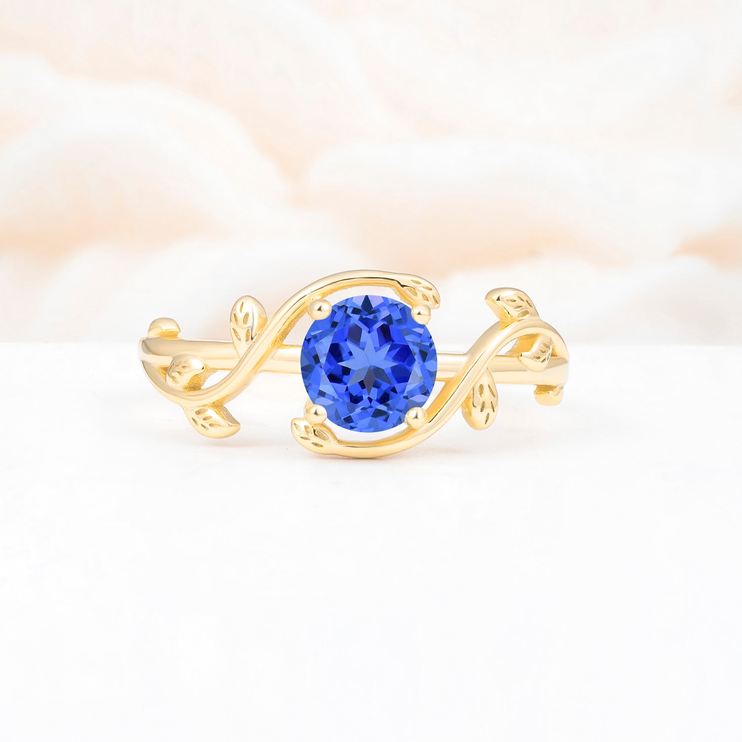 ML07039 Sapphire Ring - Yellow-Gold
