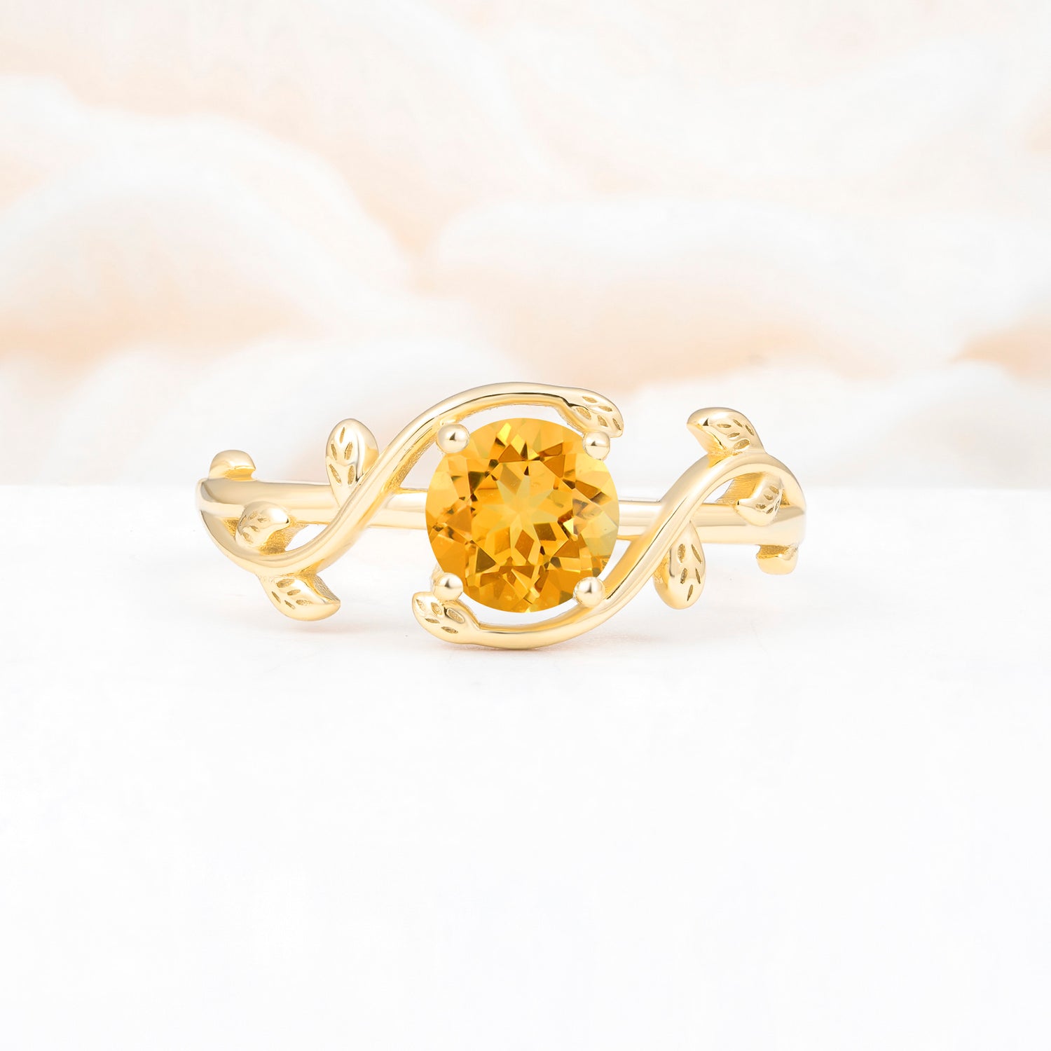 ML07039 Citrine Ring - Yellow-Gold