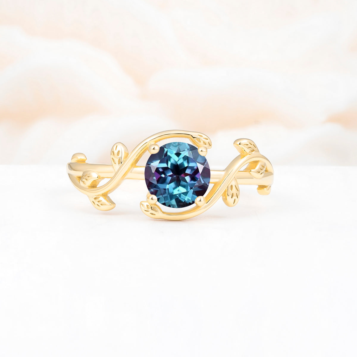 ML07039 Alexandrite Ring - Yellow-Gold