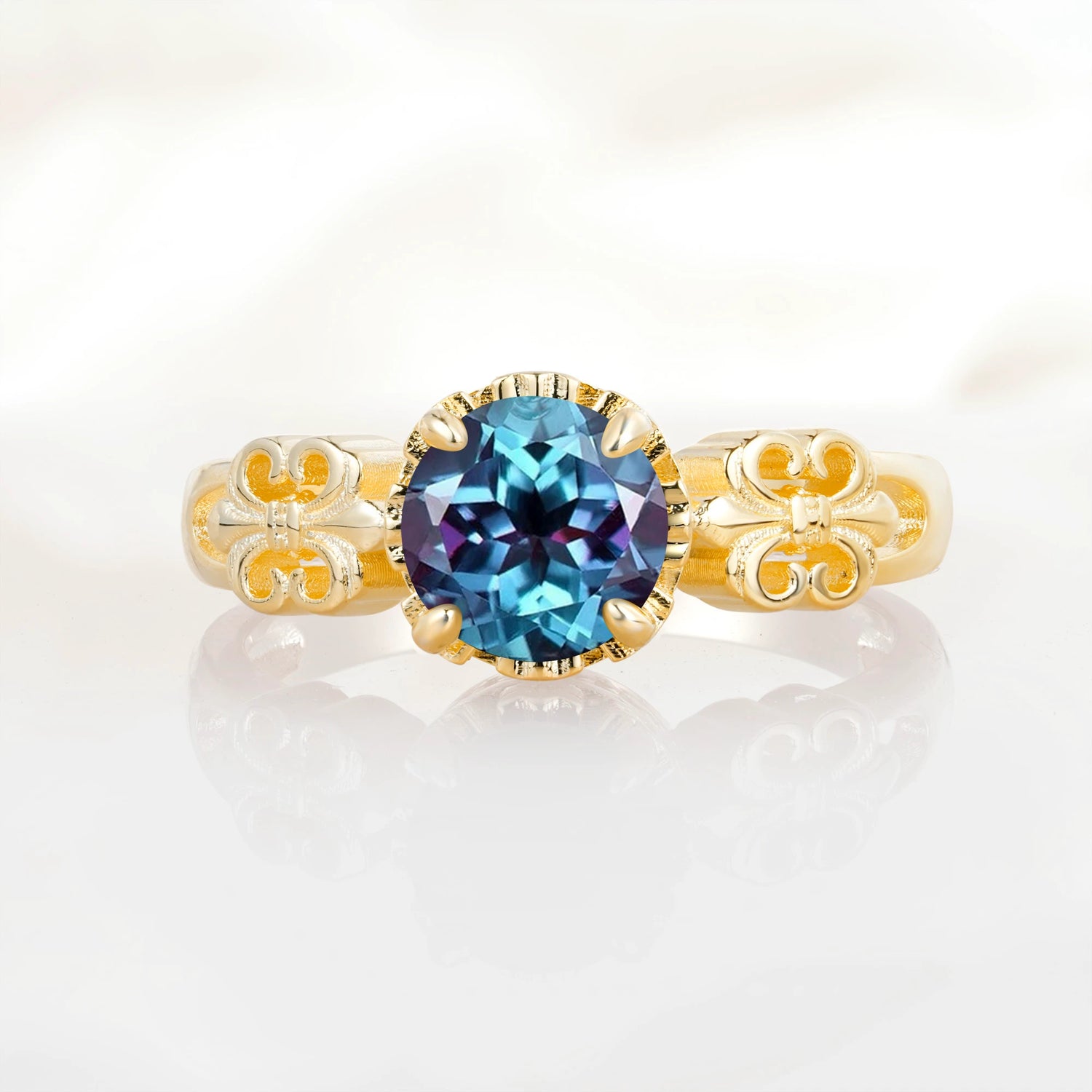 Vintage Round-Cut Alexandrite Engagement Ring