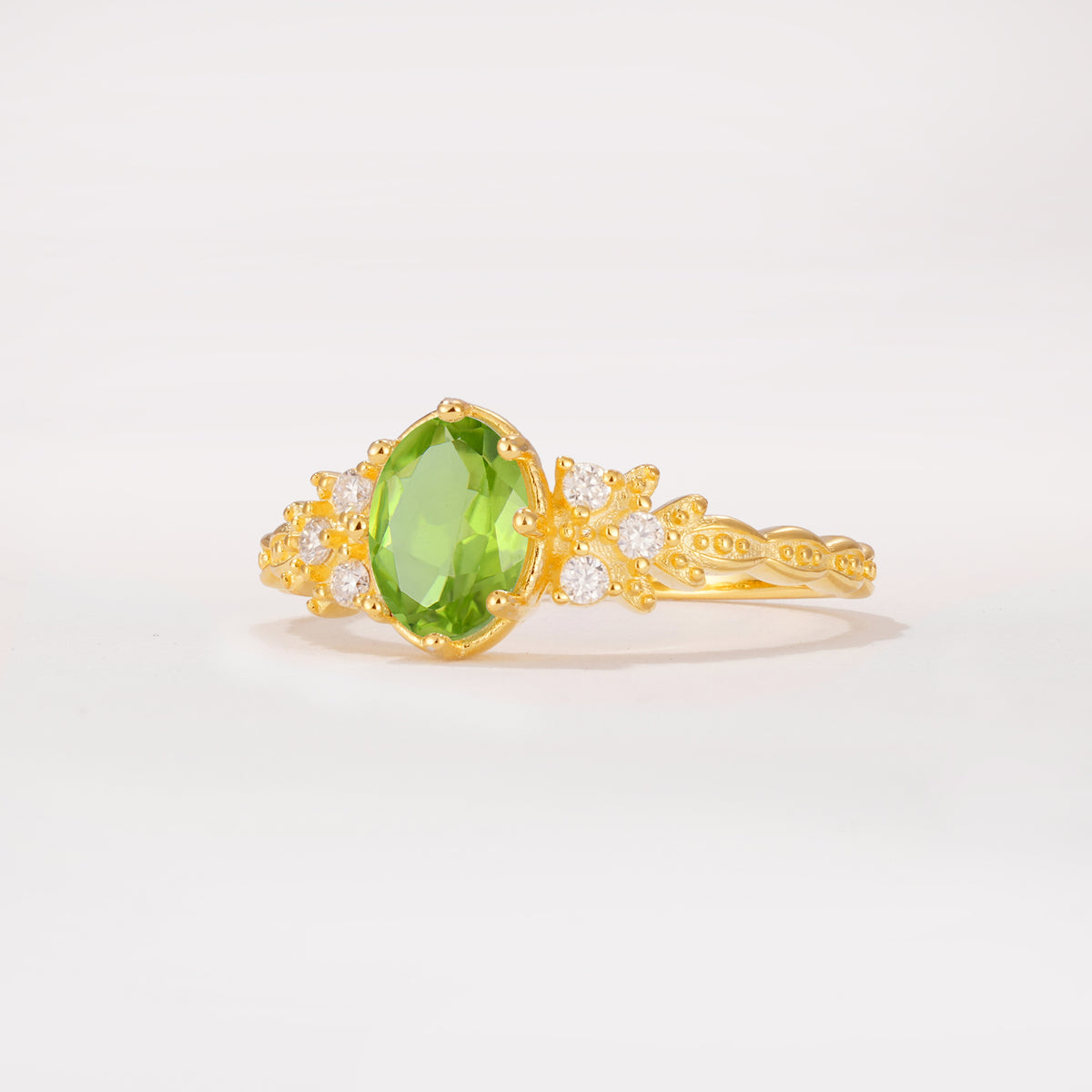 ML07048 Peridot Ring - White-Gold