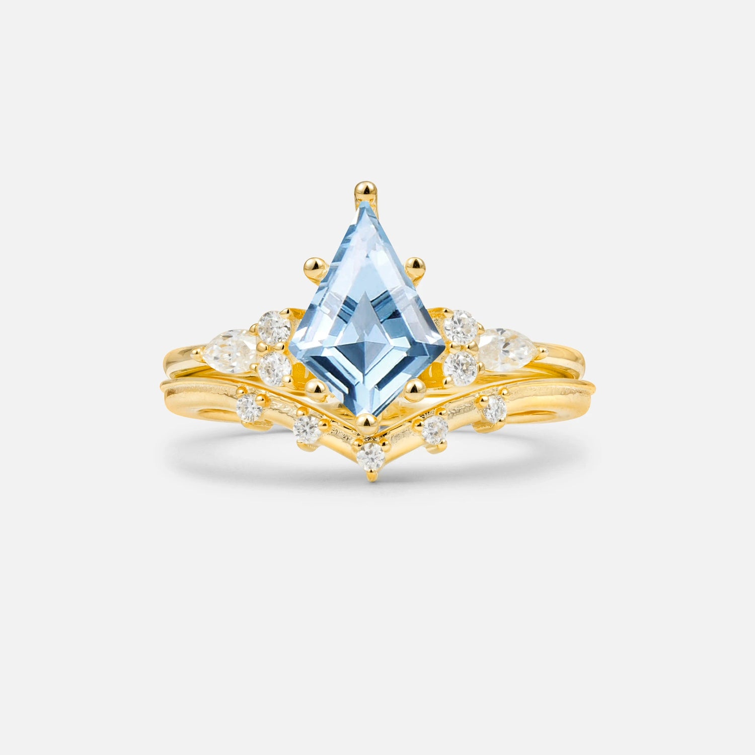 Luxury Kite Cut Aquamarine Bridal Ring Set