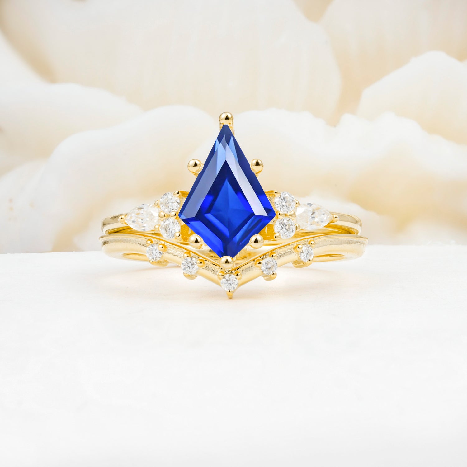 Luxury Kite Cut Sapphire Bridal Ring Set