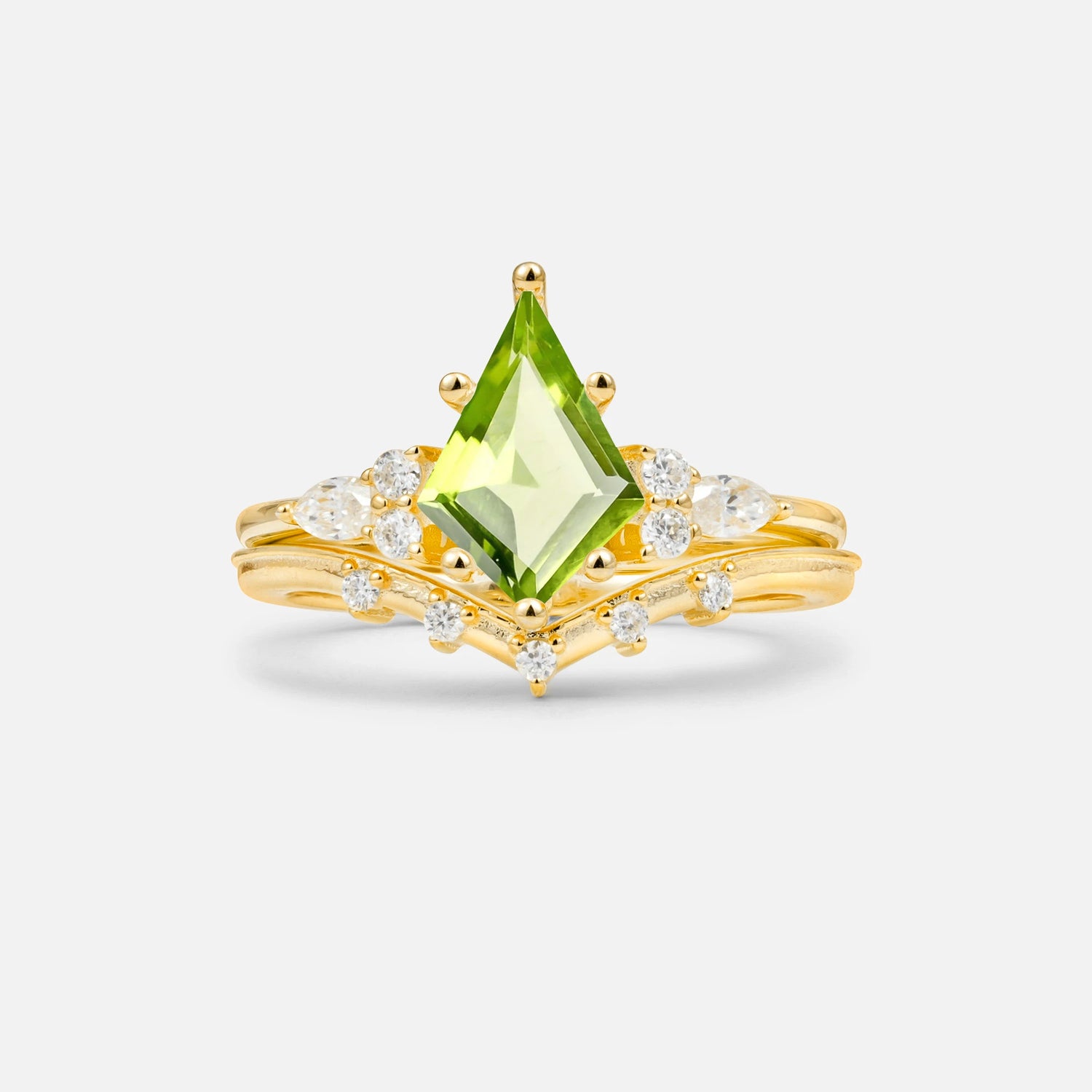 Luxury Kite Cut Peridot Bridal Ring Set