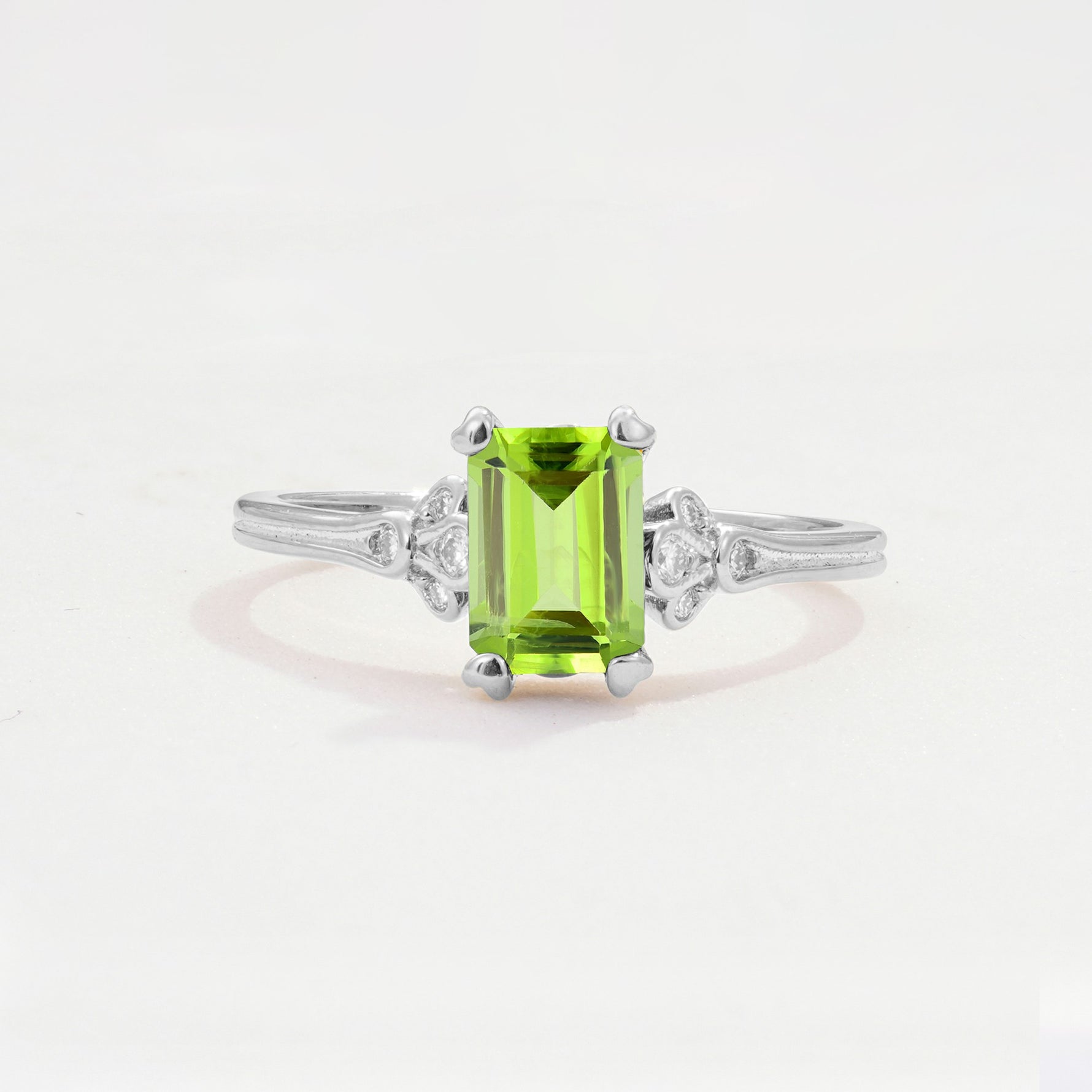 ML07055 Peridot Ring - Additional view