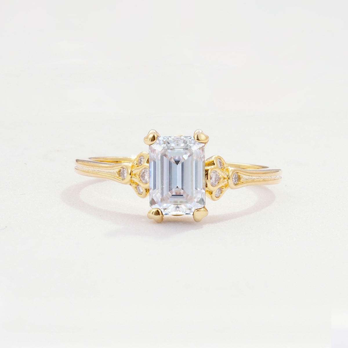 ML07055 Moissanite Ring - Yellow-Gold