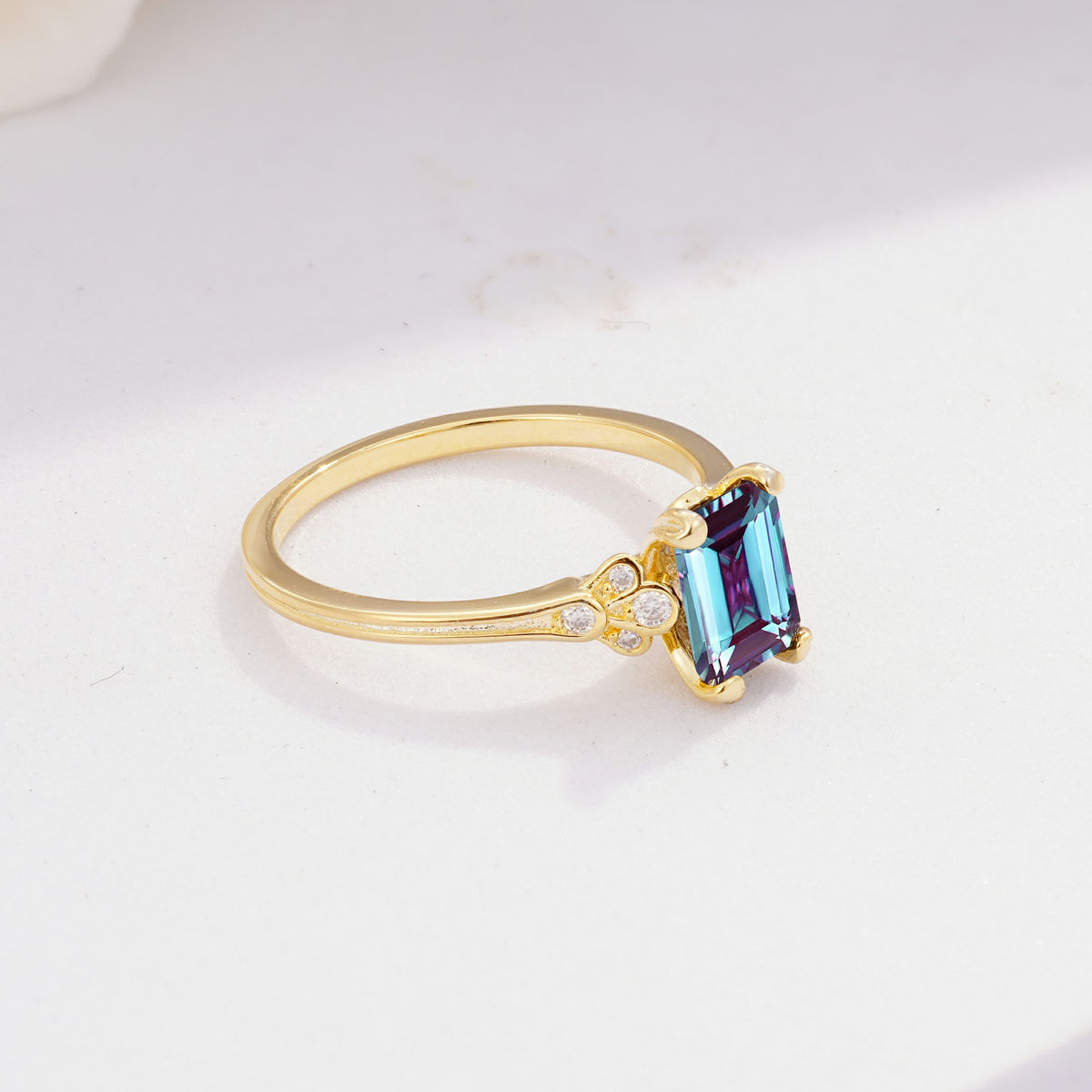 ML07055 Alexandrite Ring - White-Gold