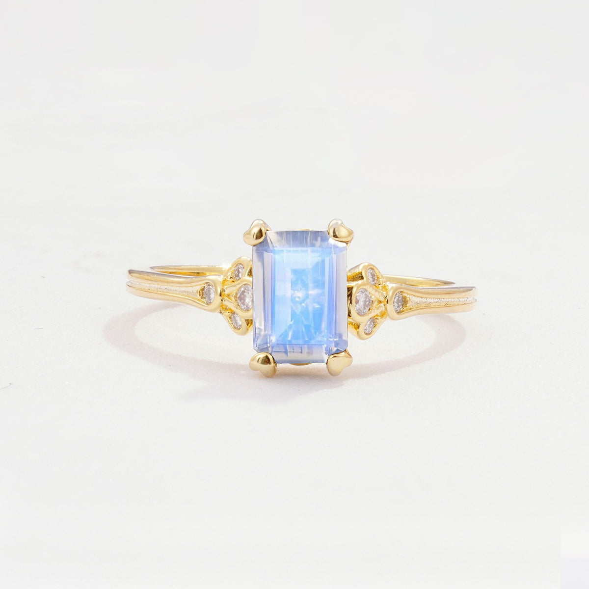 ML07055 Moonstone Ring - Yellow-Gold