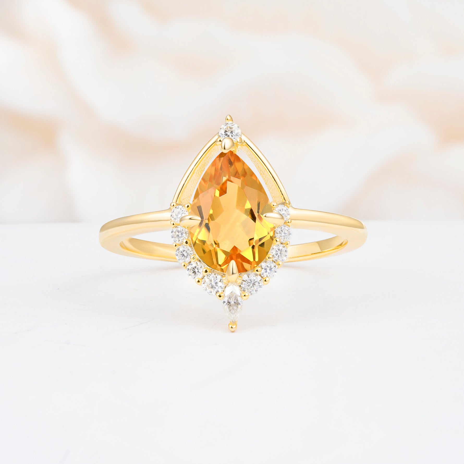 ML07057 Citrine Ring - Yellow-Gold