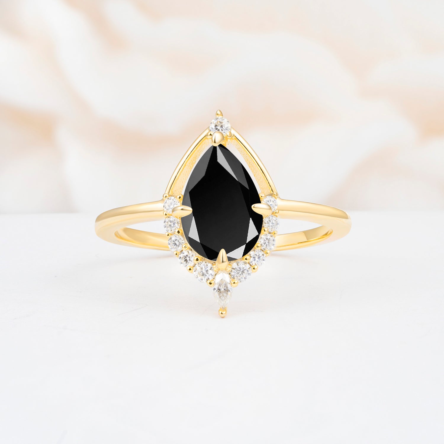 ML07057 Black Onyx Ring - Yellow-Gold