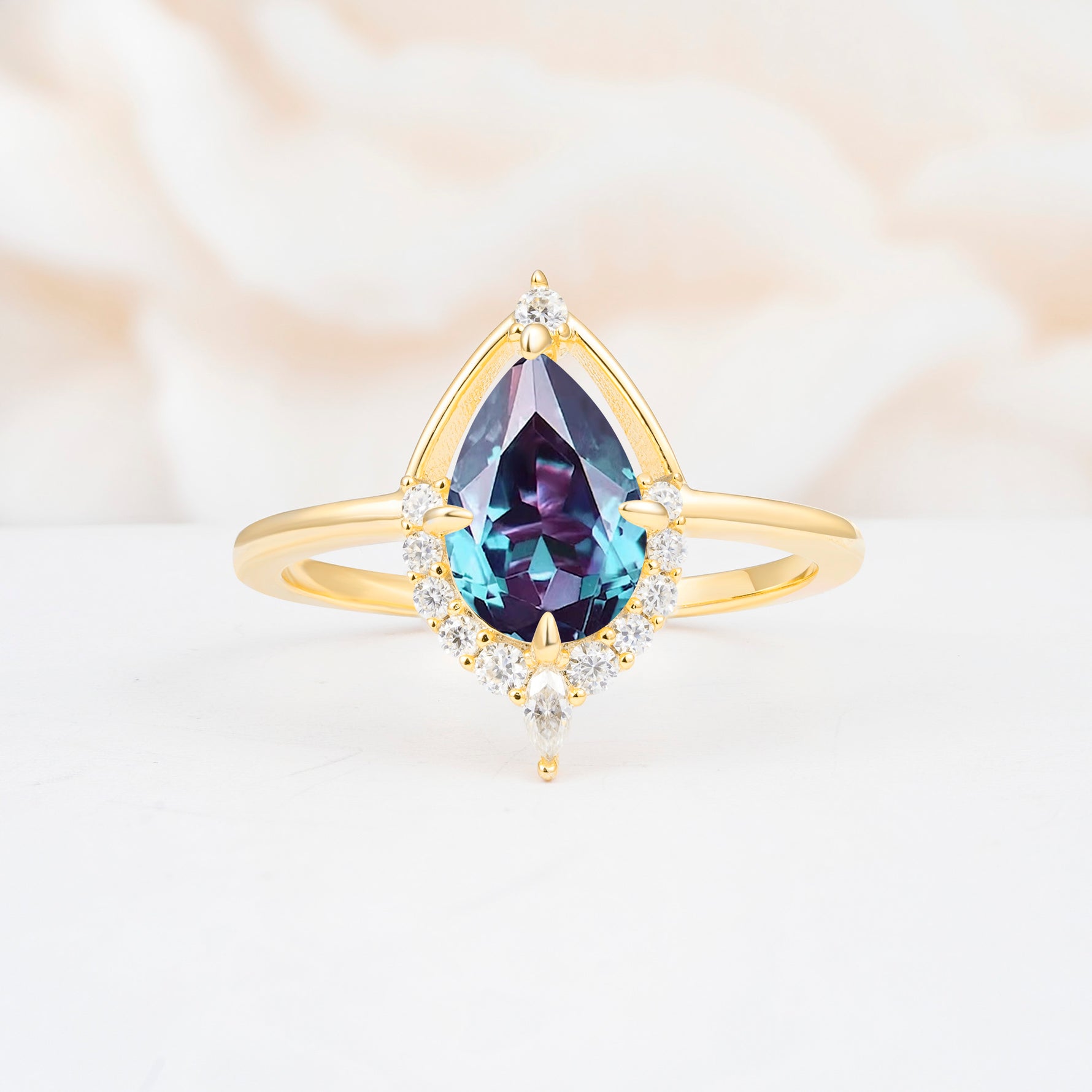 ML07057 Alexandrite Ring - Yellow-Gold