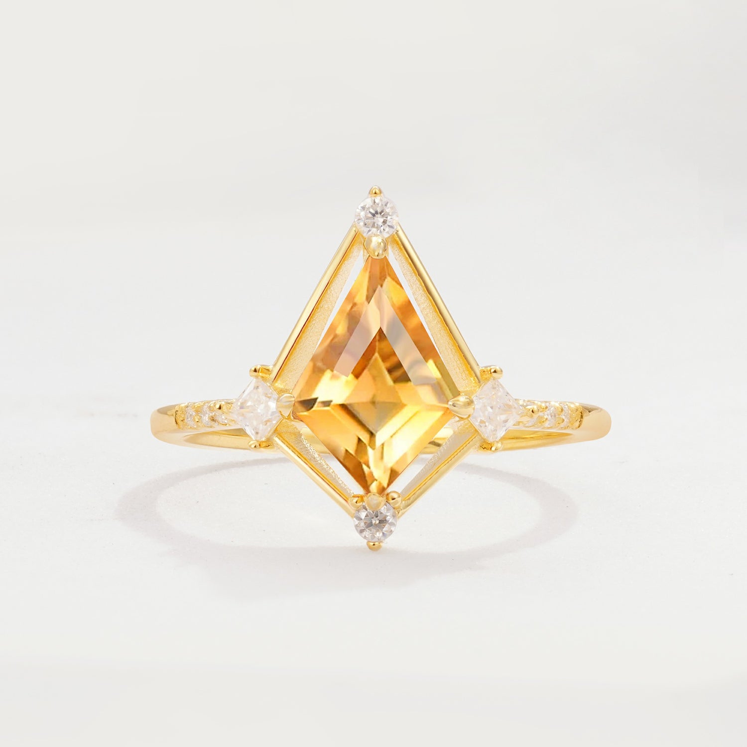 ML07060 Citrine Ring - Yellow-Gold