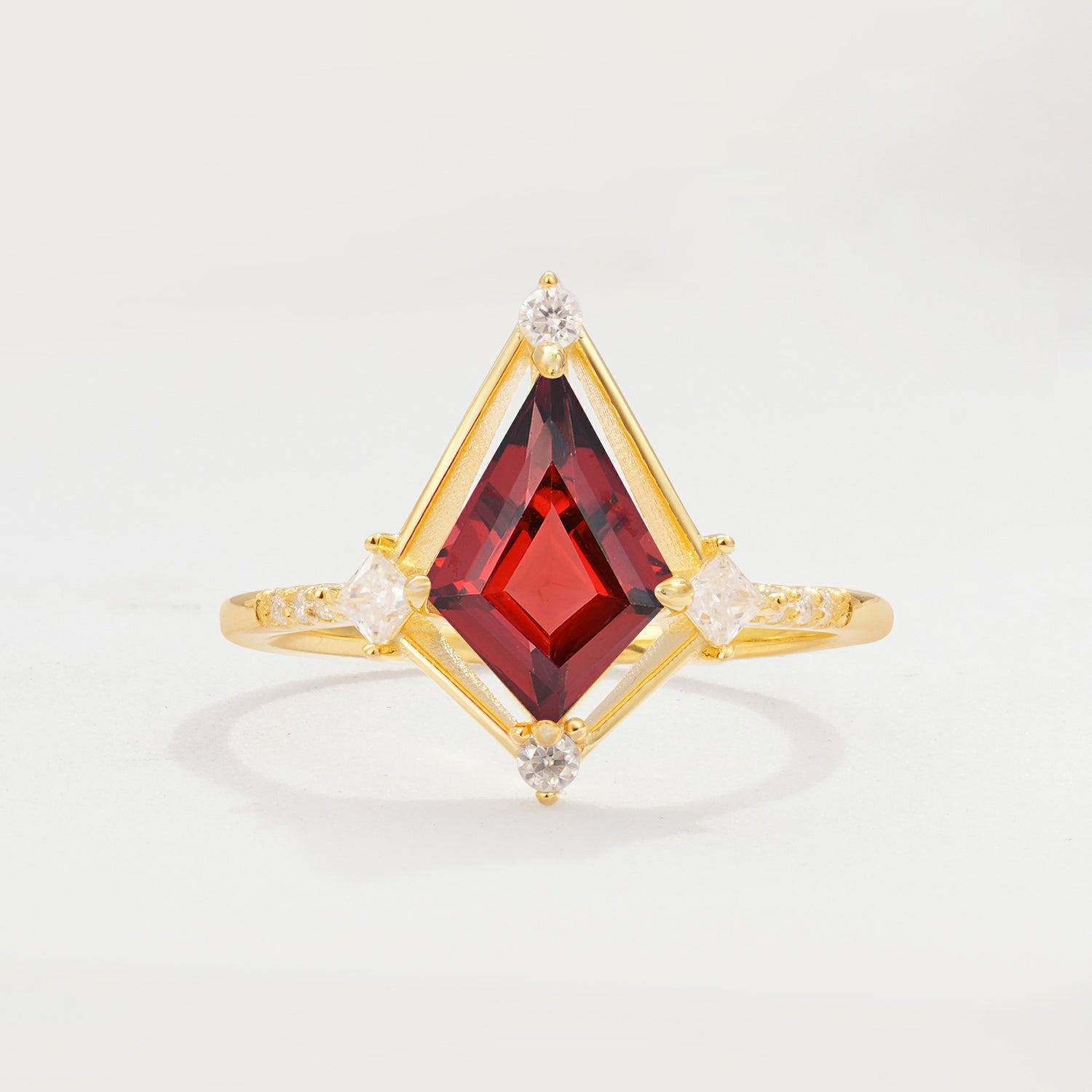 ML07060 Garnet Ring - Yellow-Gold