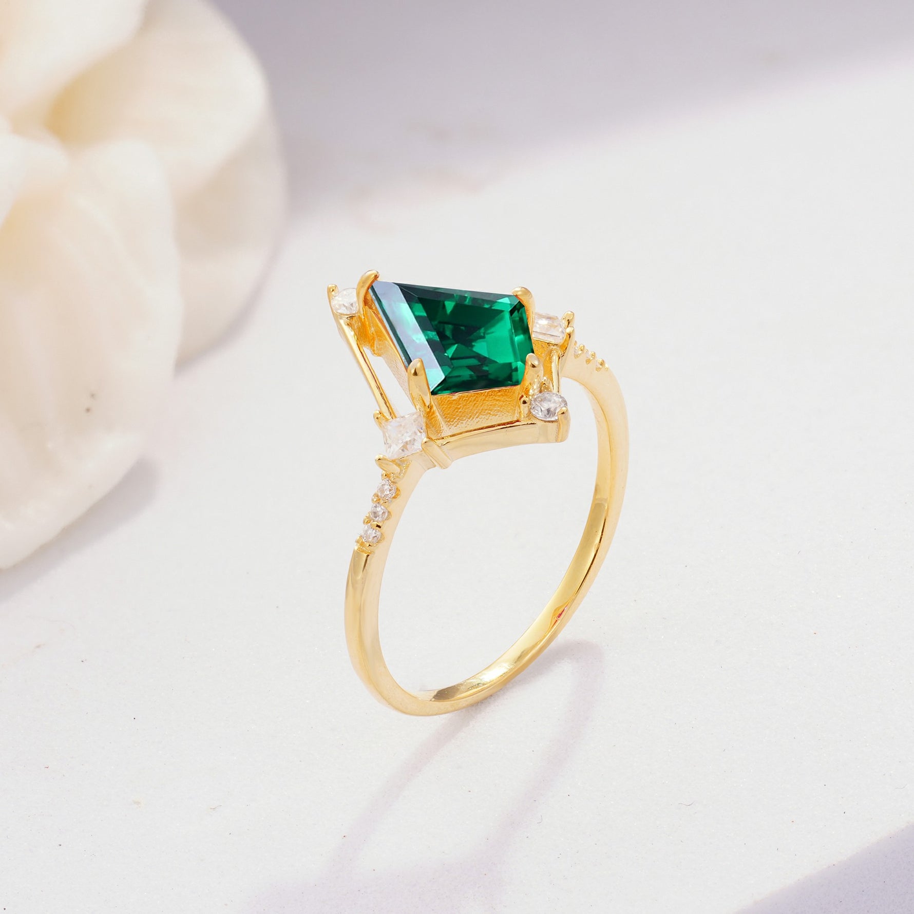 ML07060 Emerald Ring - Additional view