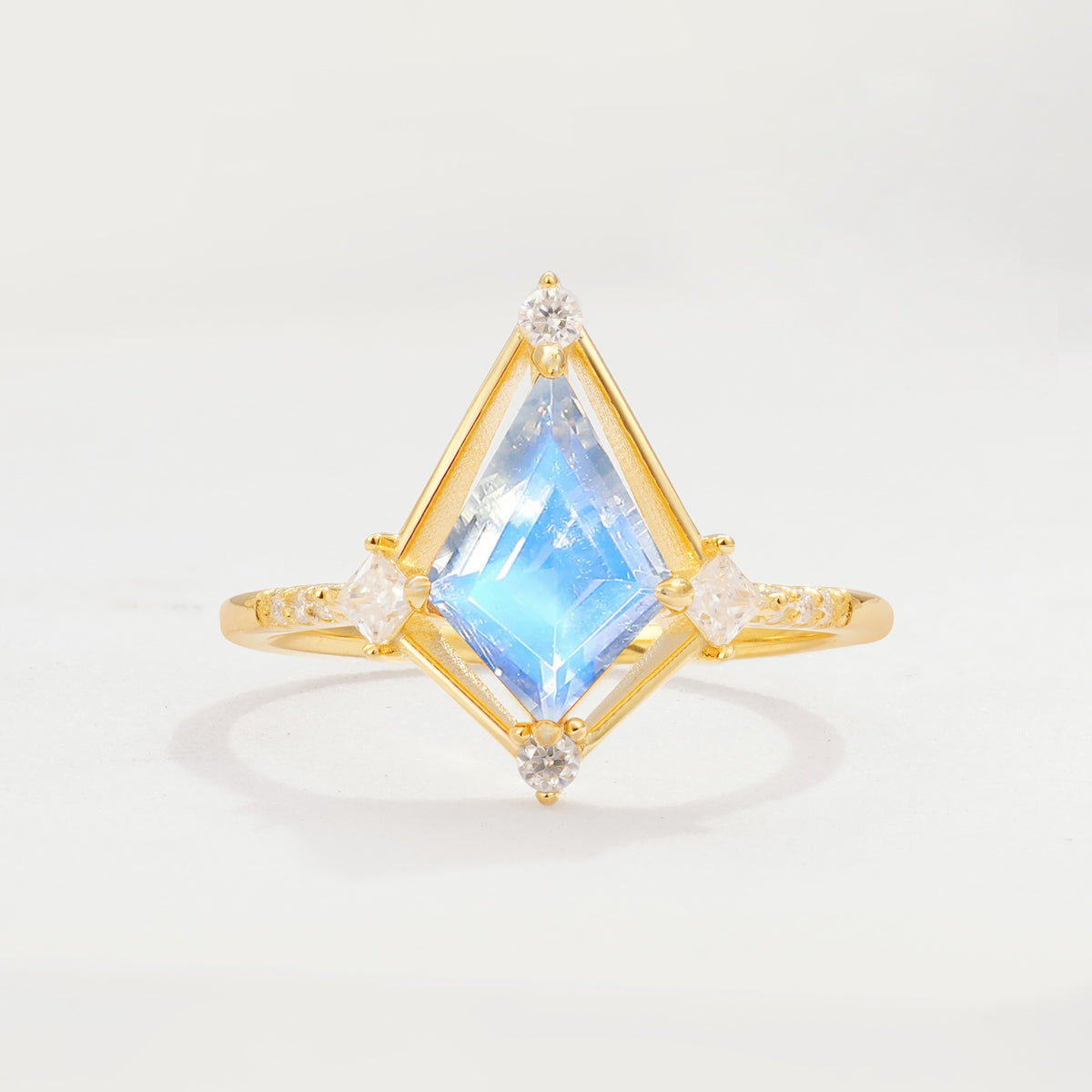 ML07060 Moonstone Ring - Yellow-Gold