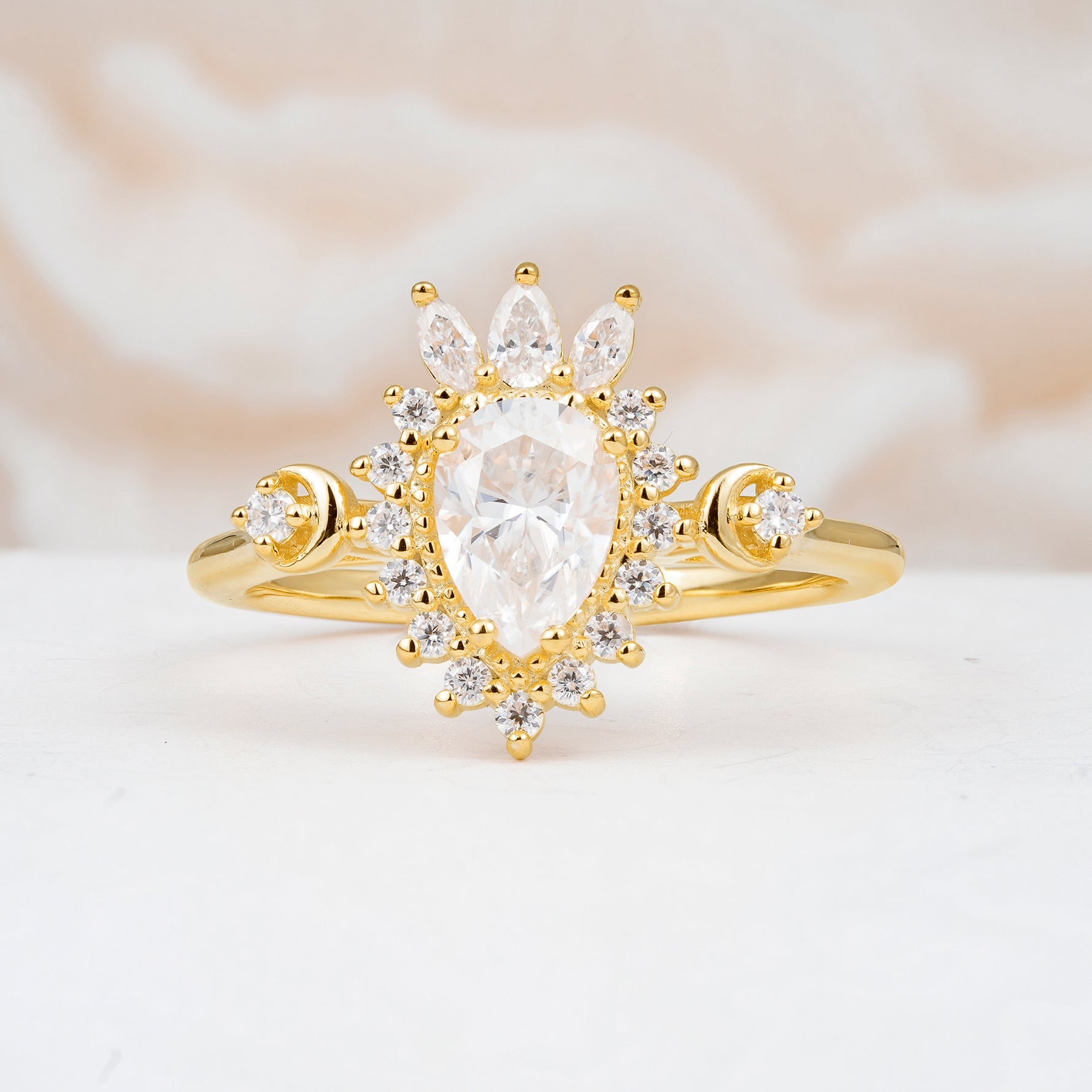 ML07061 Moissanite Ring - Yellow-Gold