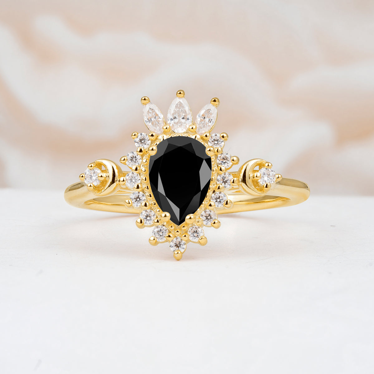 ML07061 Black Onyx Ring - Yellow-Gold