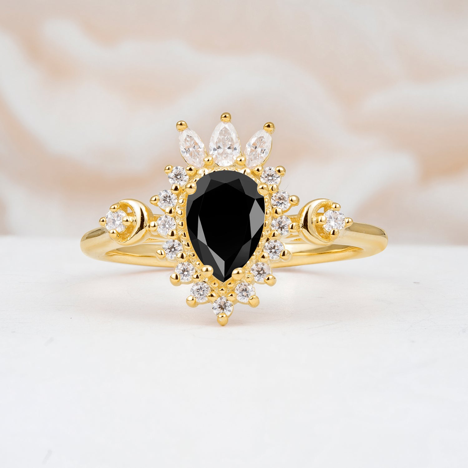 ML07061 Black Onyx Ring - Yellow-Gold