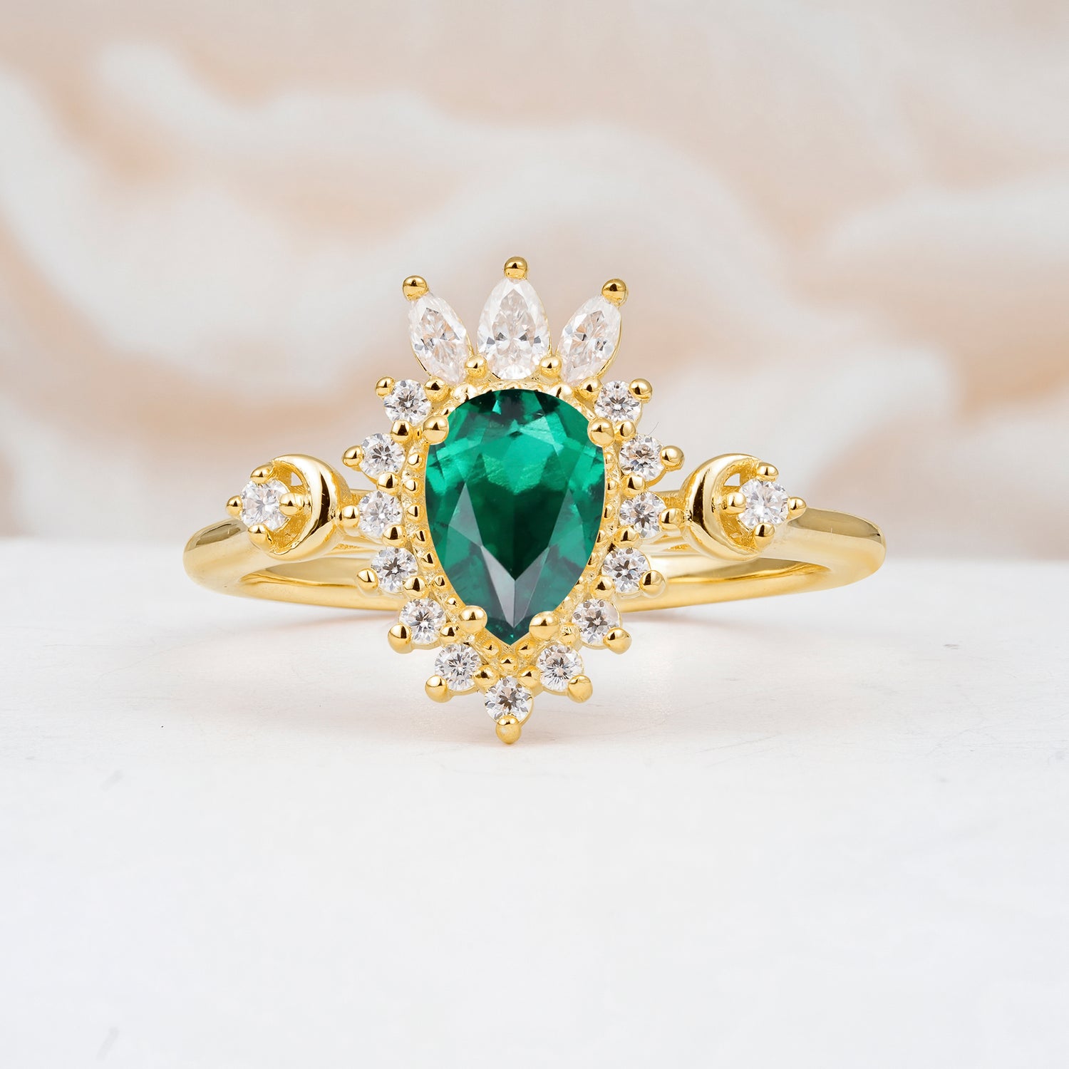 ML07061 Emerald Ring - Yellow-Gold