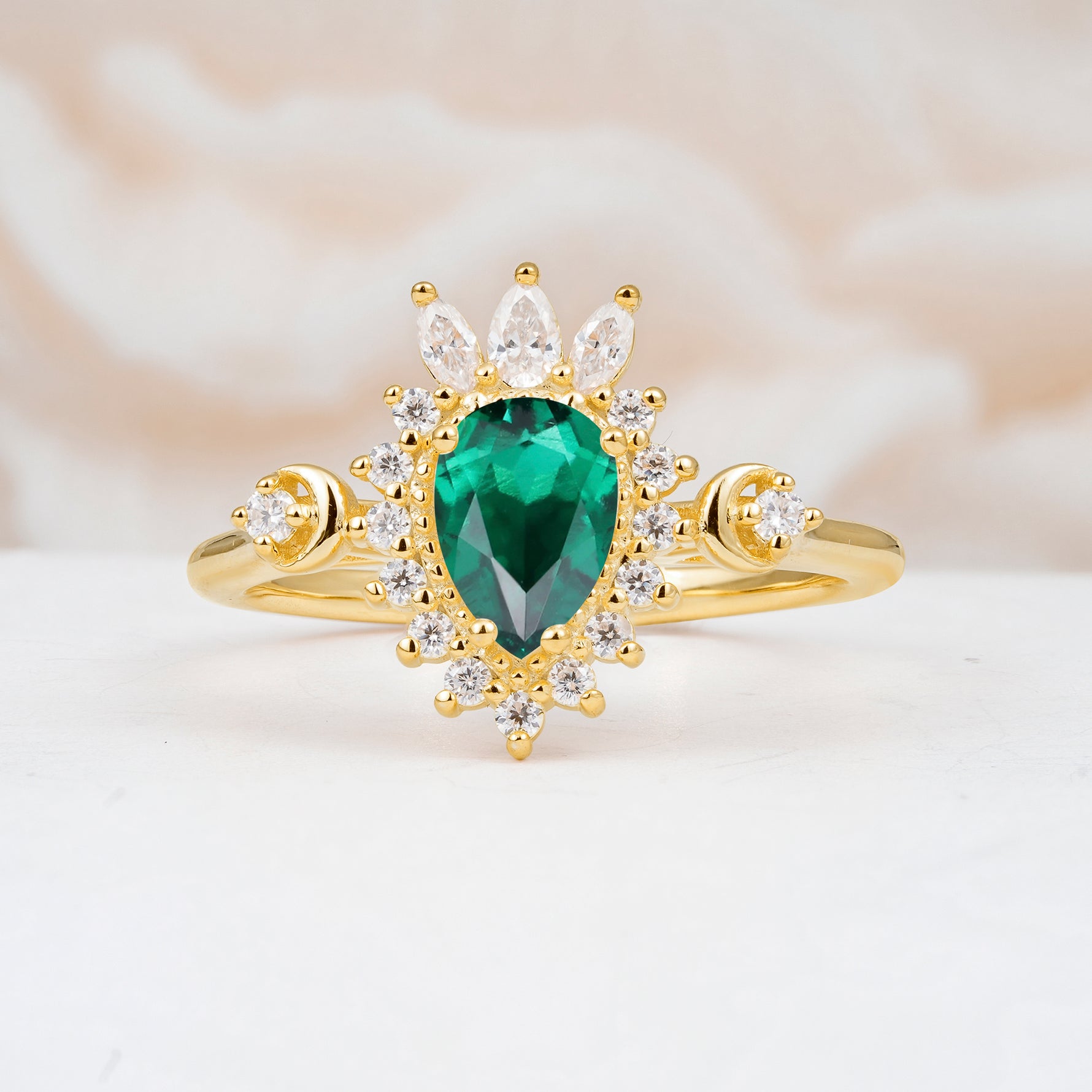 ML07061 Emerald Ring - Yellow-Gold