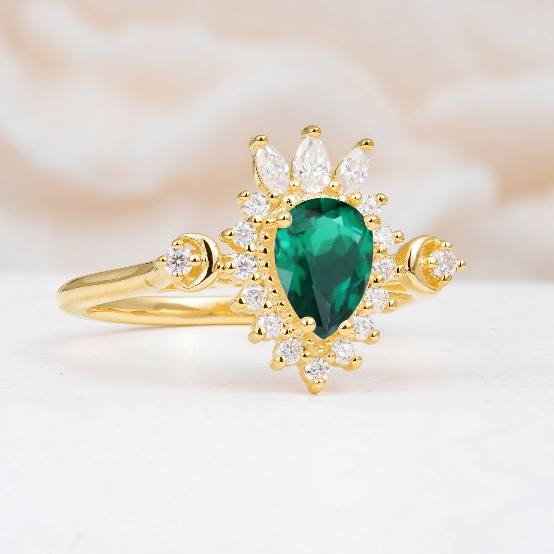 ML07061 Emerald Ring - White-Gold