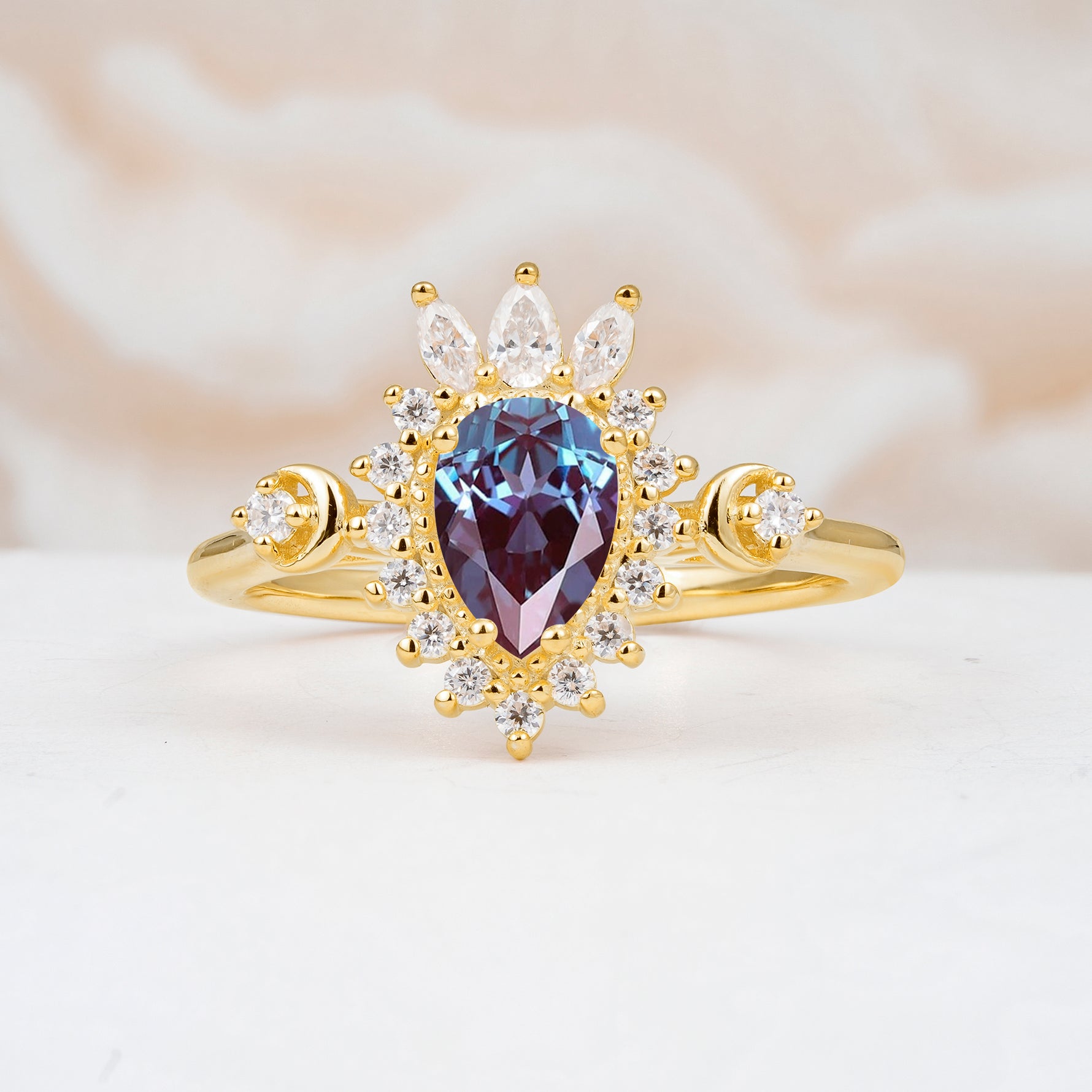 ML07061 Alexandrite Ring - Yellow-Gold