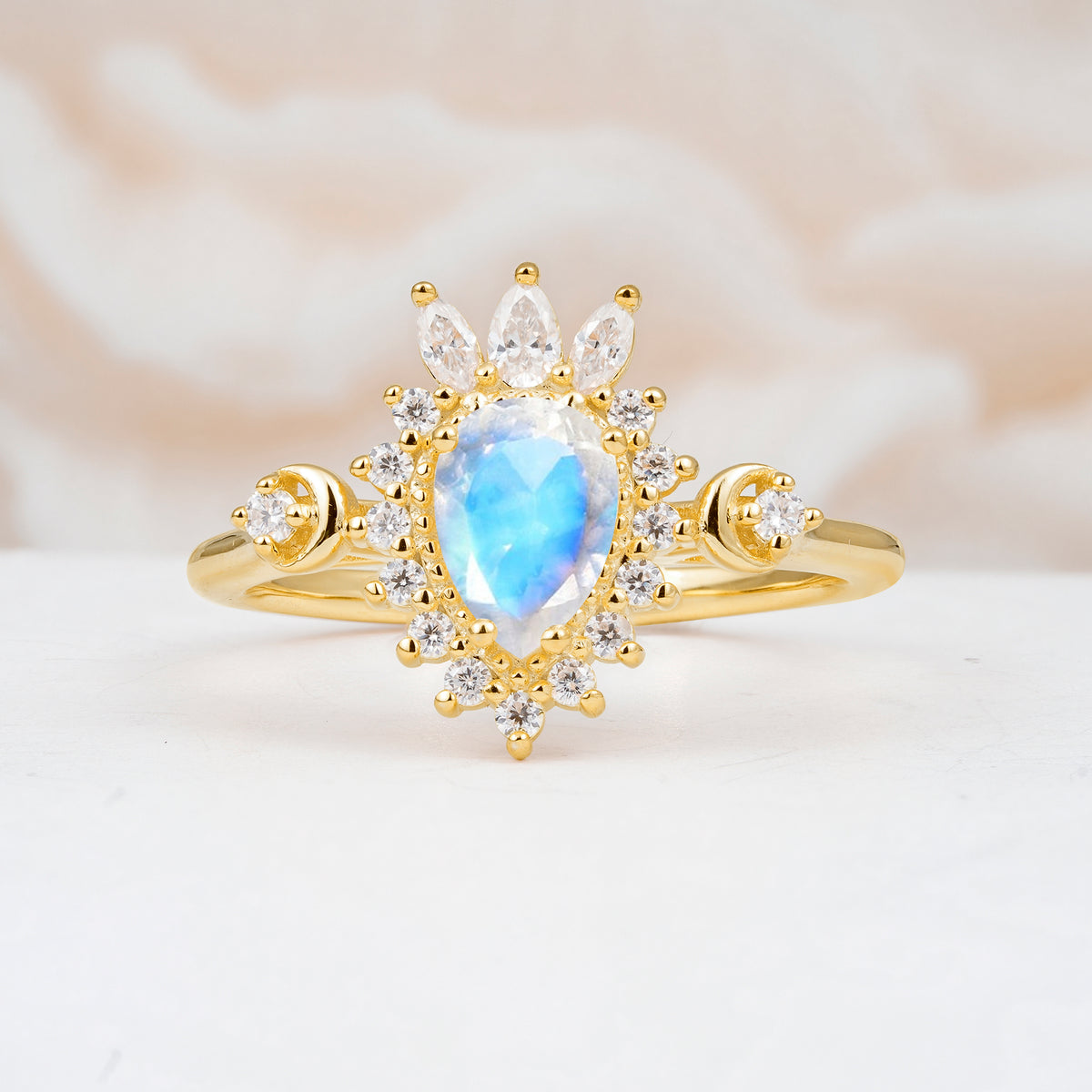 ML07061 Moonstone Ring - Yellow-Gold