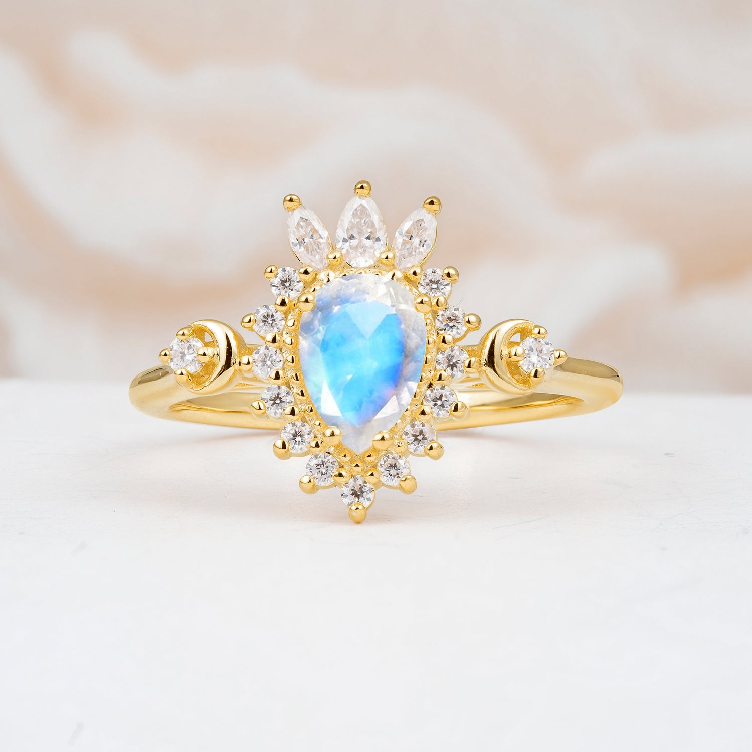 ML07061 Moonstone Ring - Yellow-Gold
