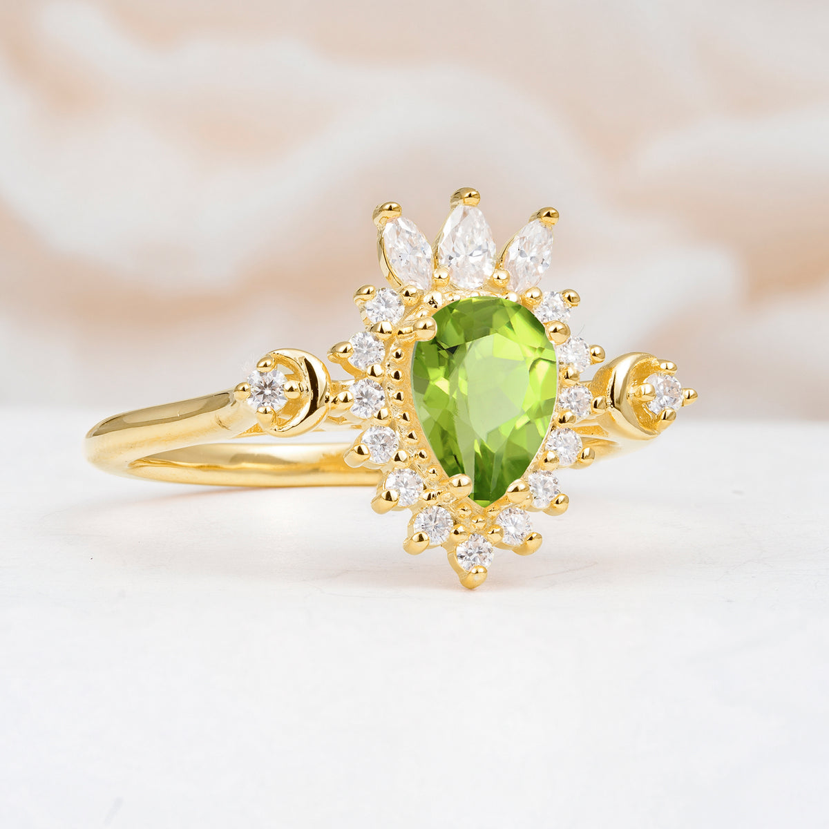 ML07061 Peridot Ring - White-Gold