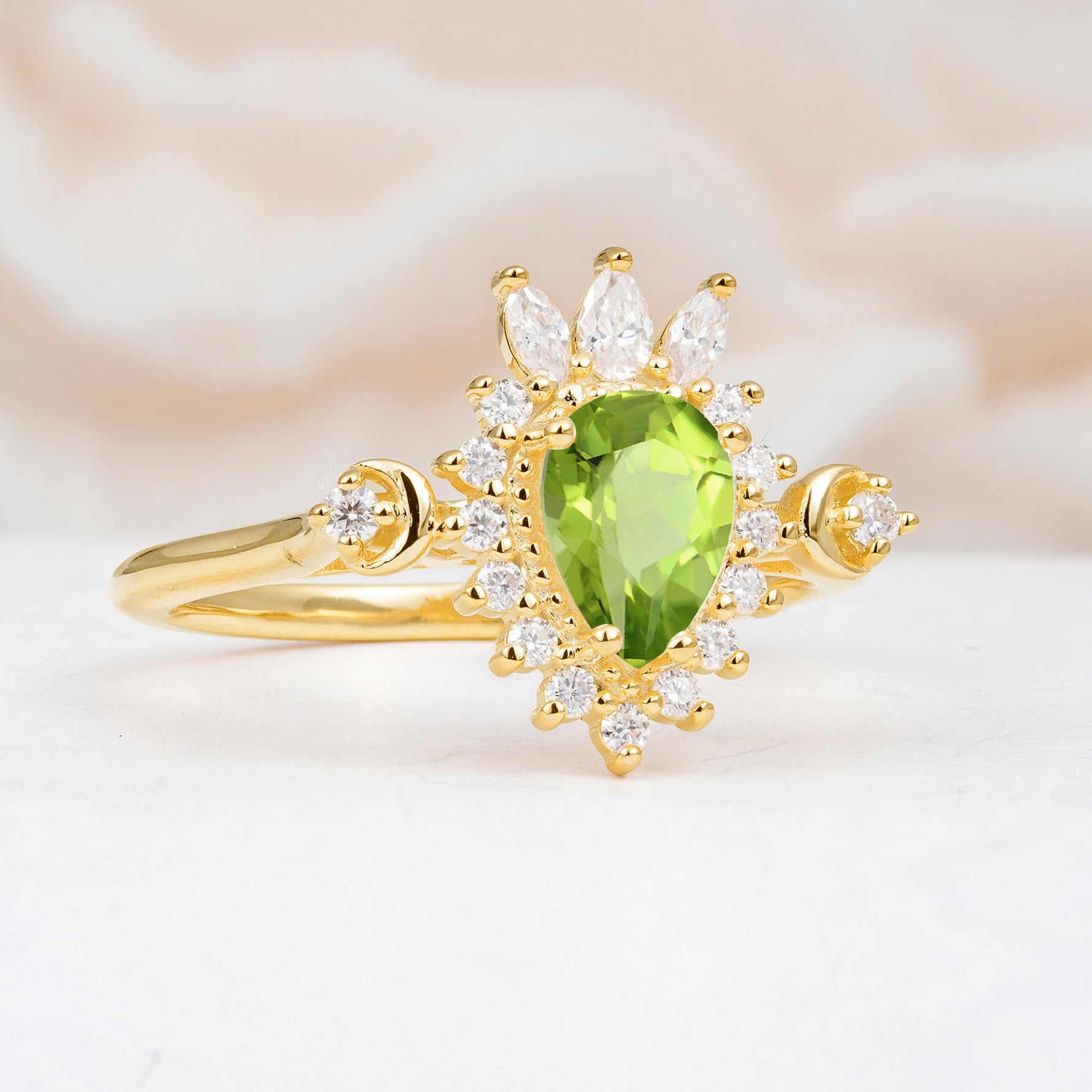 ML07061 Peridot Ring - White-Gold