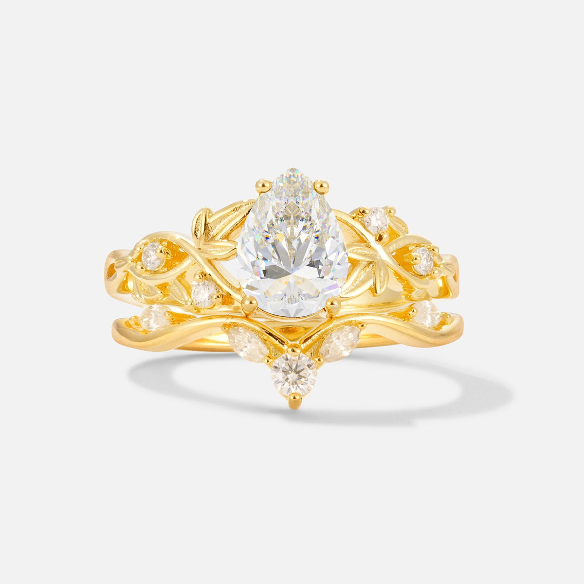 Pear Cut Moissanite Nature-Inspired Bridal Ring Set - Yellow-Gold