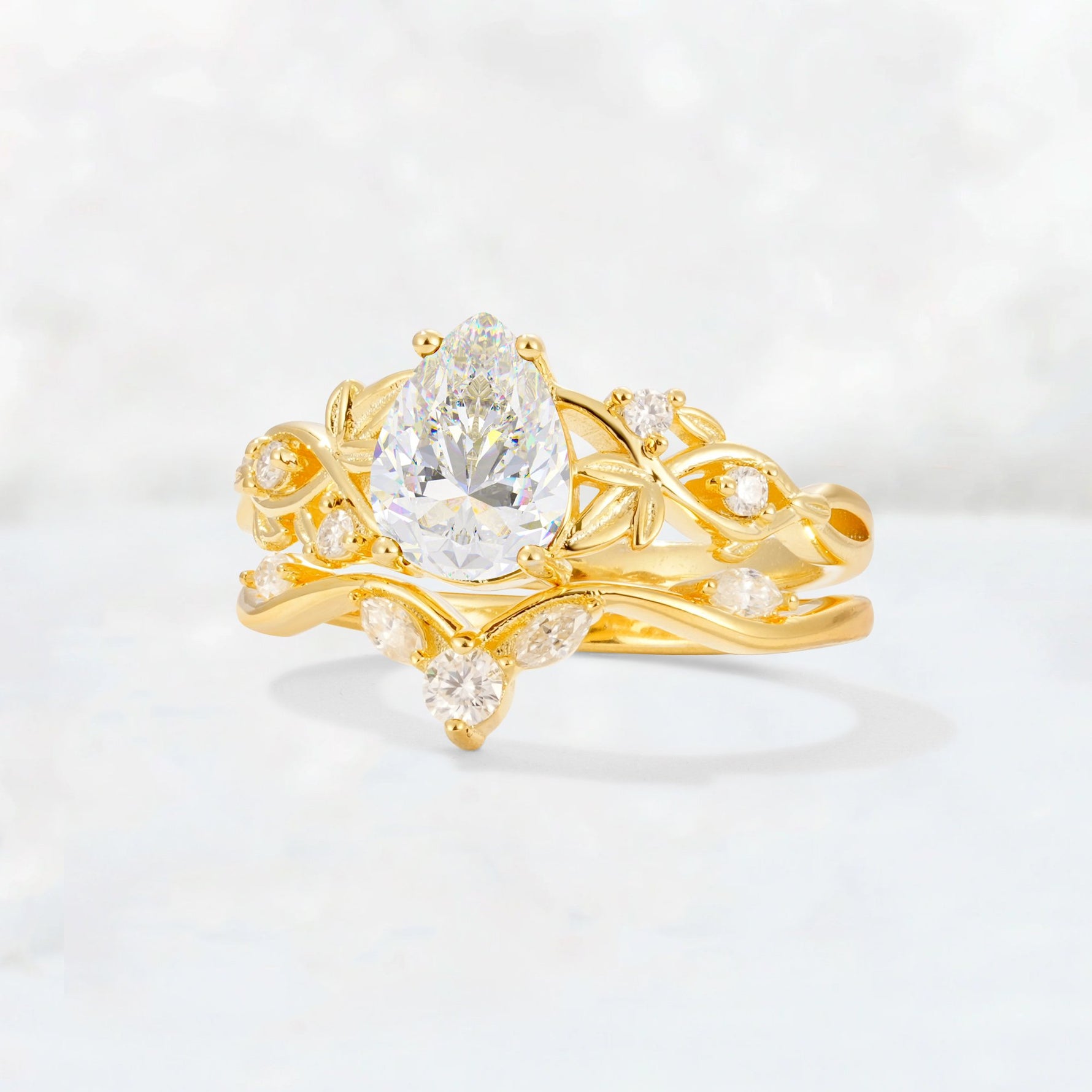 Pear Cut Moissanite Nature-Inspired Bridal Ring Set - Rose-Gold