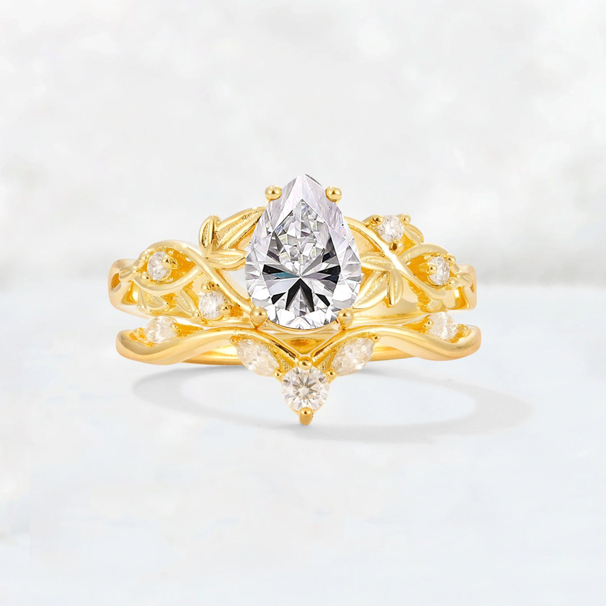 Pear Cut Lab Diamond Nature-Inspired Bridal Ring Set - Yellow-Gold