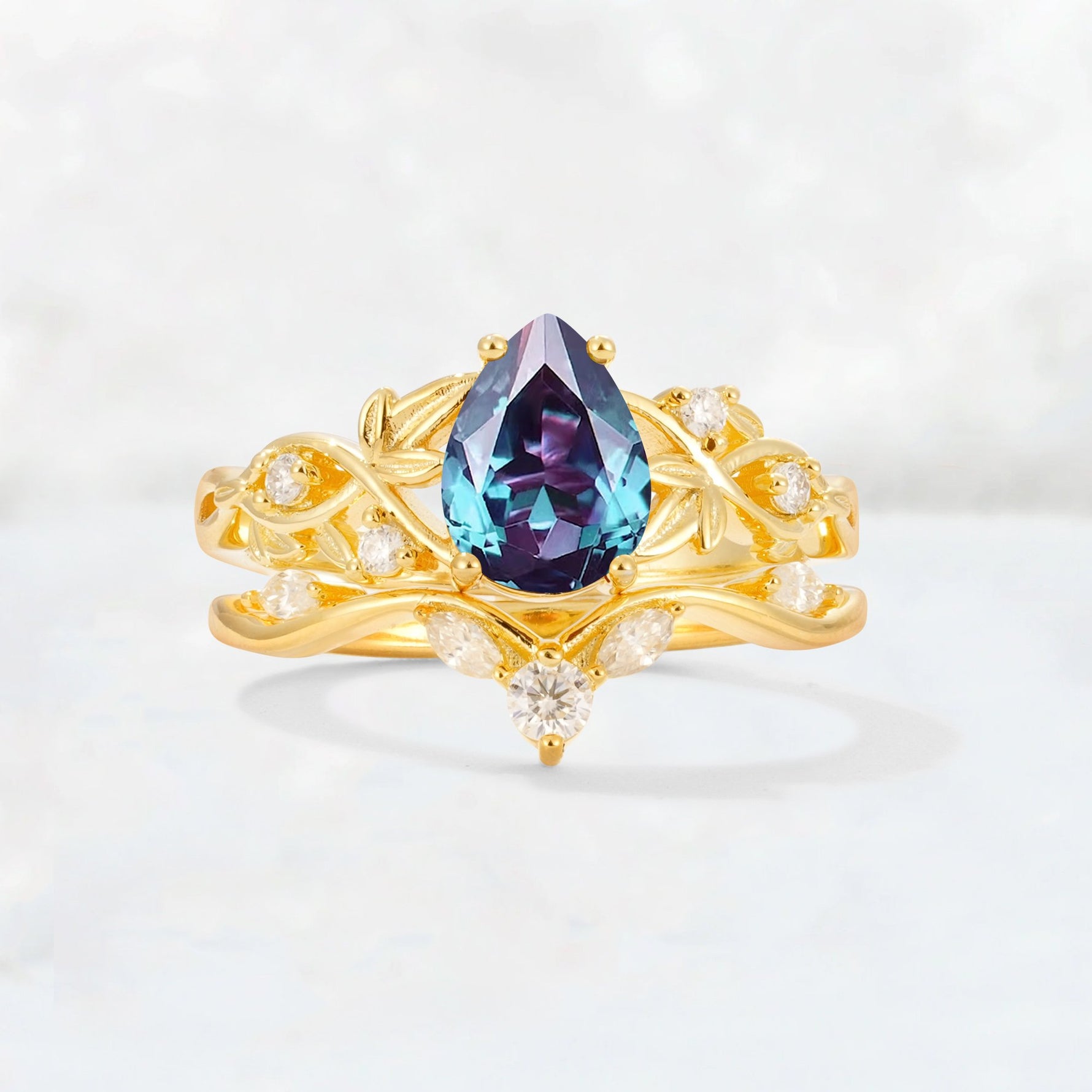 Pear Cut Alexandrite Nature-Inspired Bridal Ring Set - Yellow-Gold