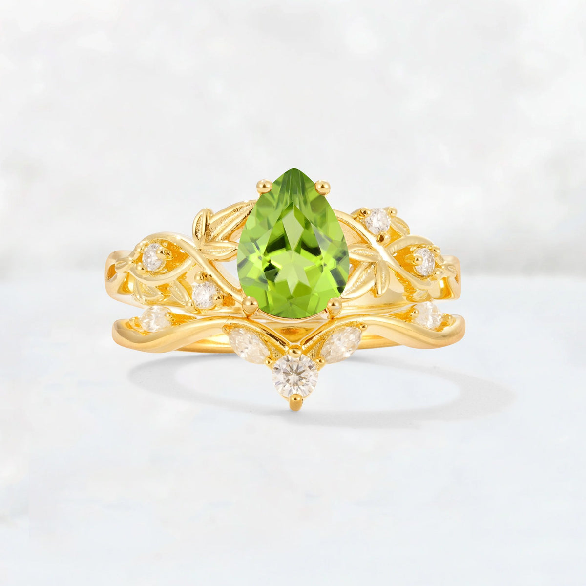 Pear Cut Peridot Nature-Inspired Bridal Ring Set - Yellow-Gold