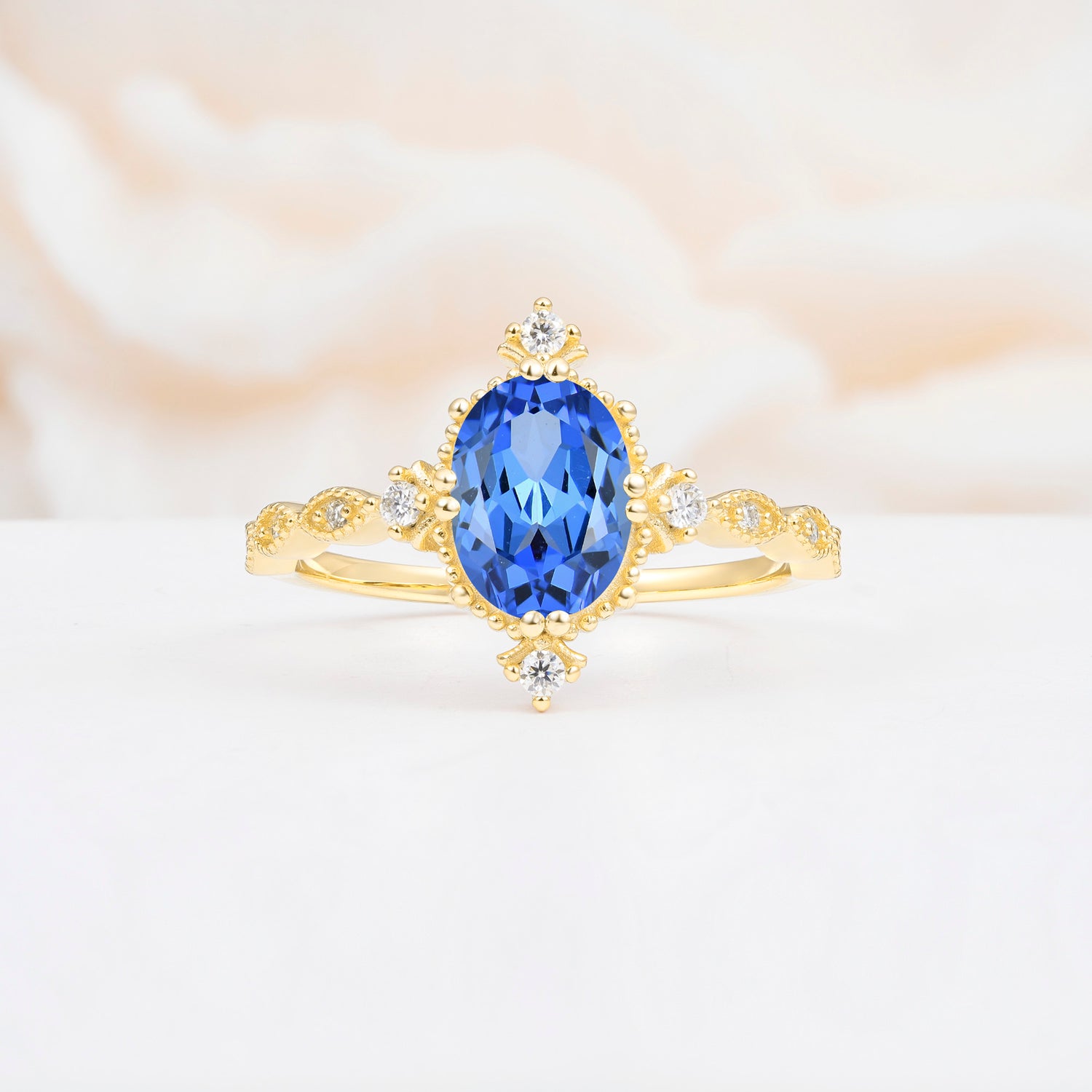 Luxurious, Sparkling Oval-Cut Sapphire Engagement Rings