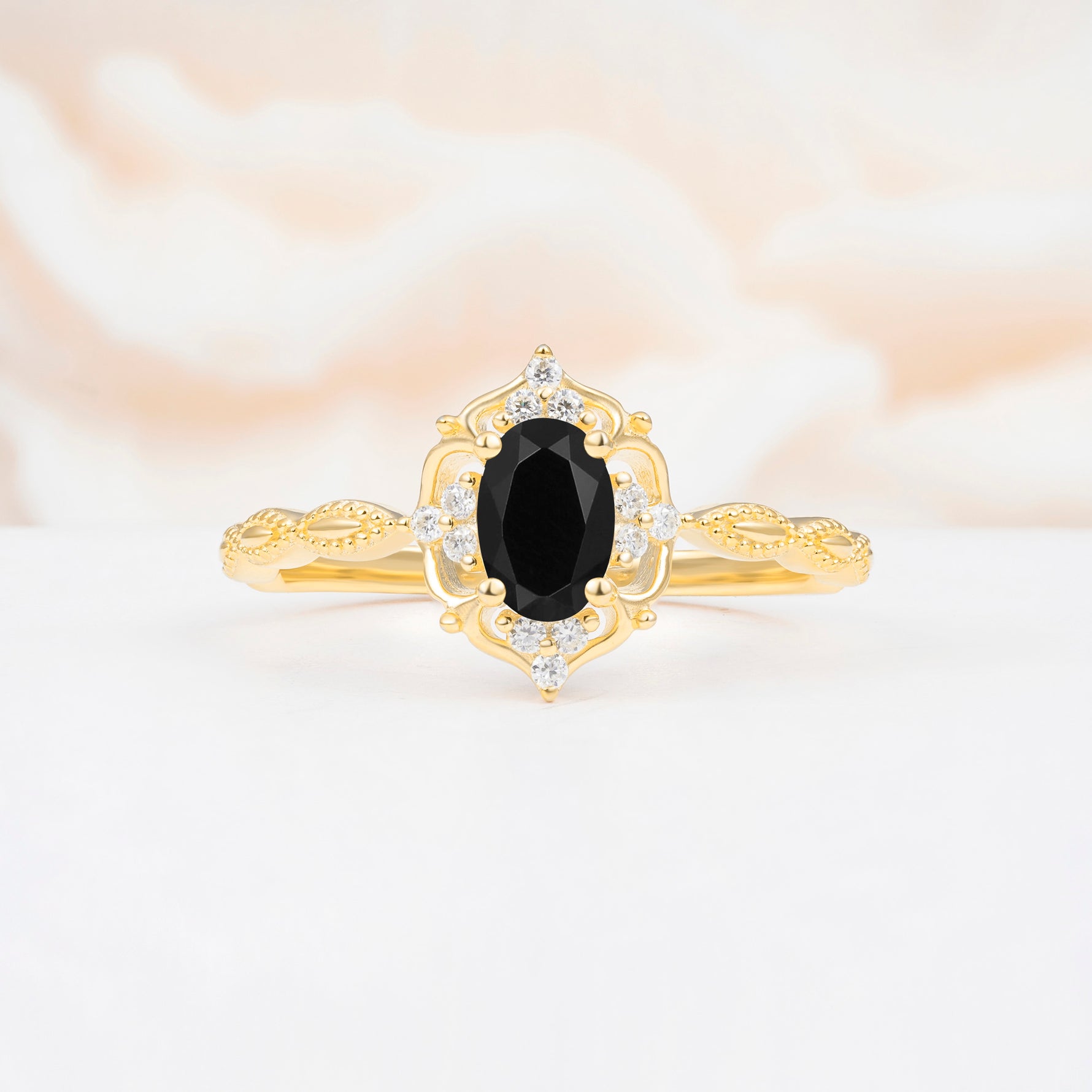 ML07068 Black Onyx Ring - Yellow-Gold
