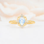 ML07068 Moonstone Ring - Yellow-Gold