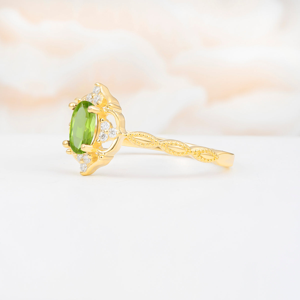ML07068 Peridot Ring - White-Gold
