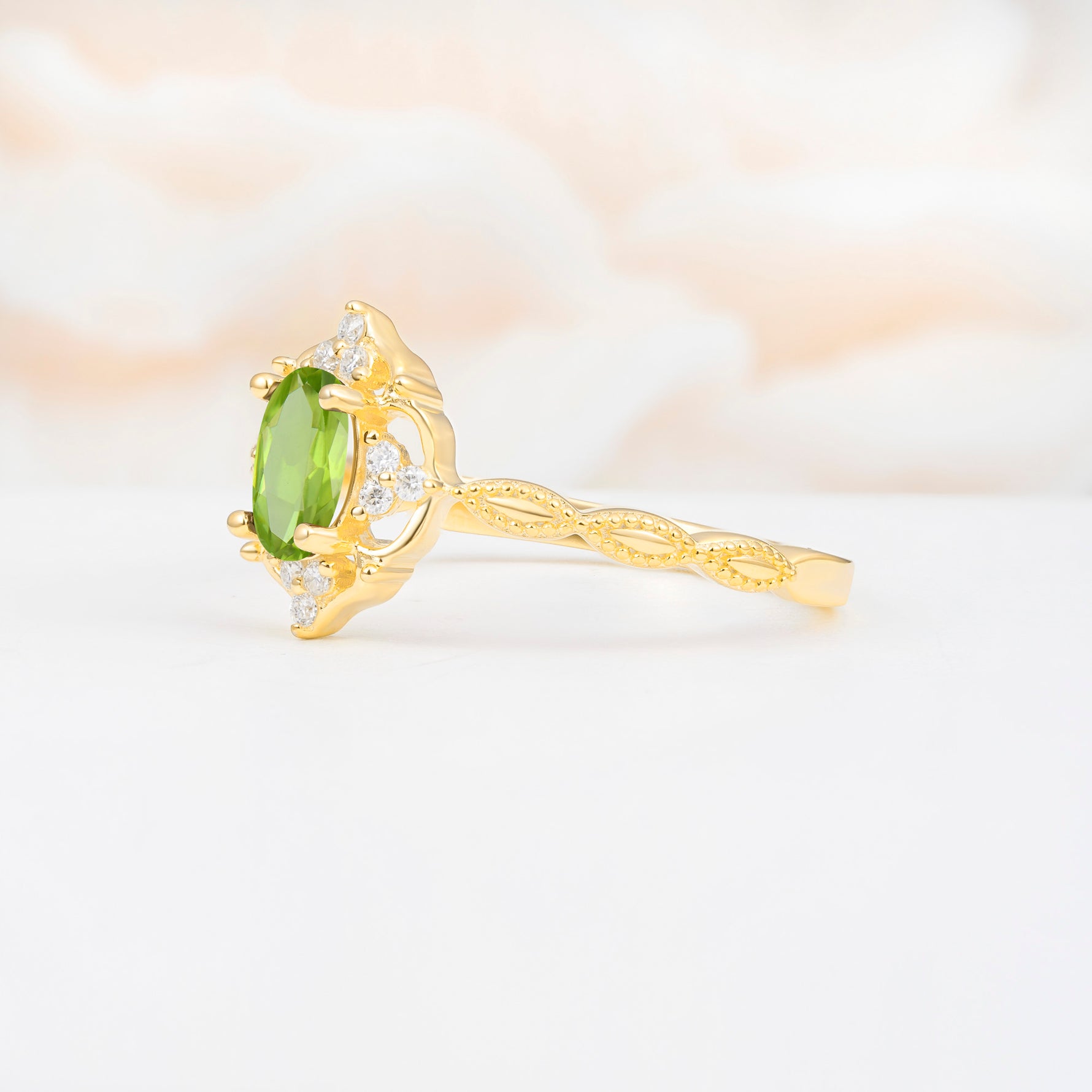 ML07068 Peridot Ring - White-Gold