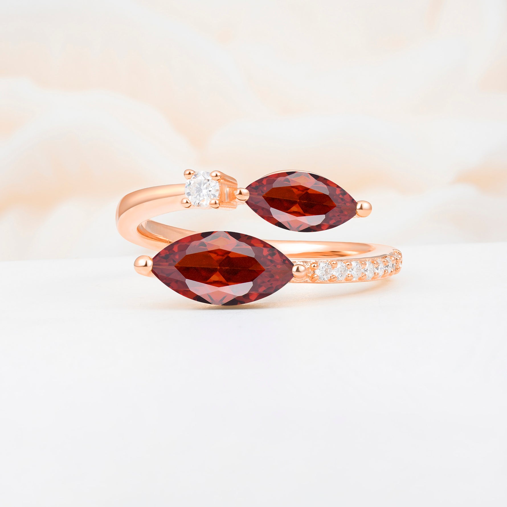 SR06737 Garnet Ring - Additional view