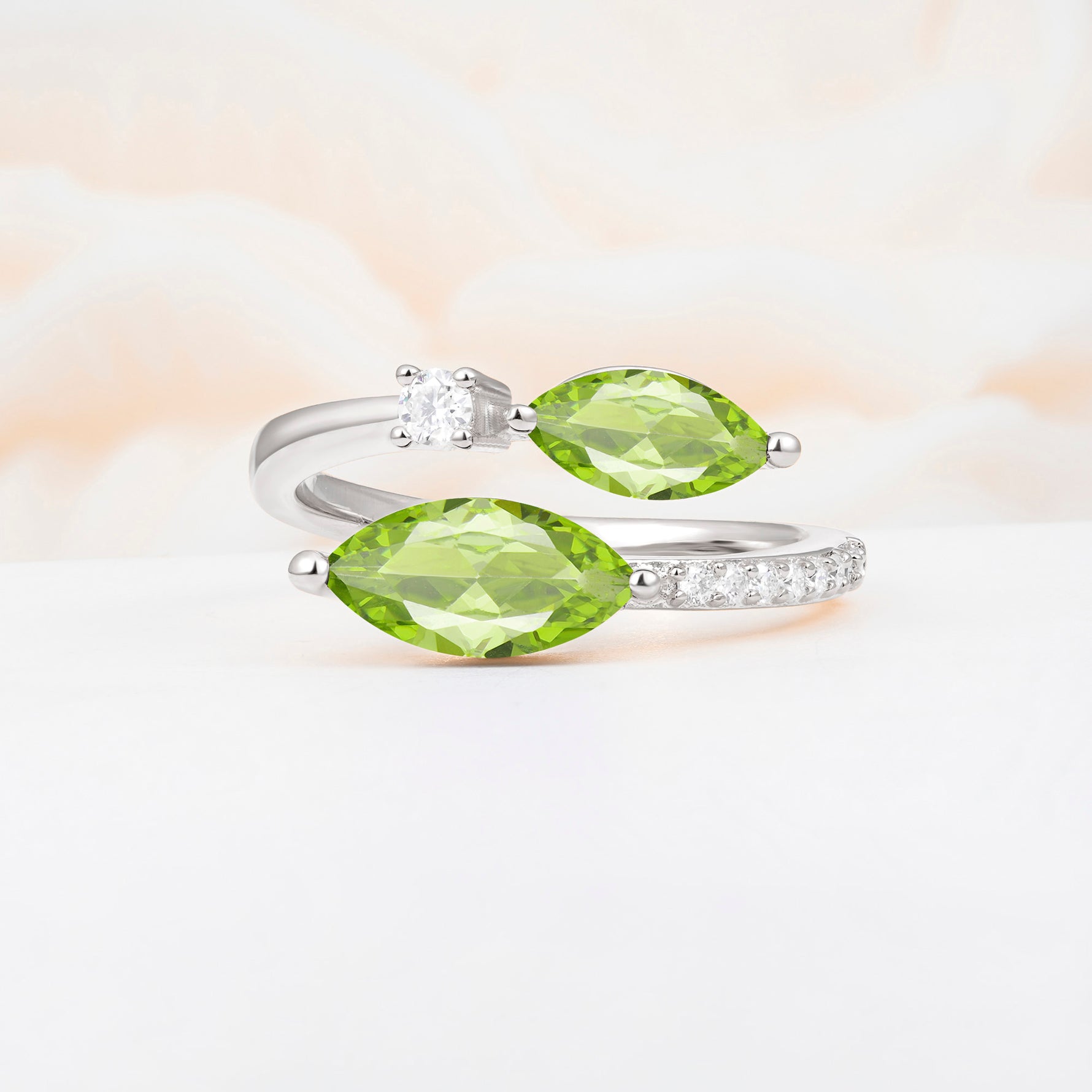 SR06737 Peridot Ring - Additional view