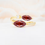 SR06737 Garnet Ring - Yellow-Gold